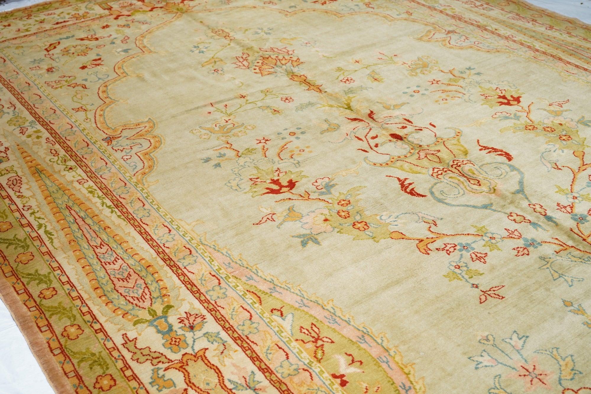 Antiker Oushak-Teppich 9'5'' x 14'5'' (Wolle) im Angebot