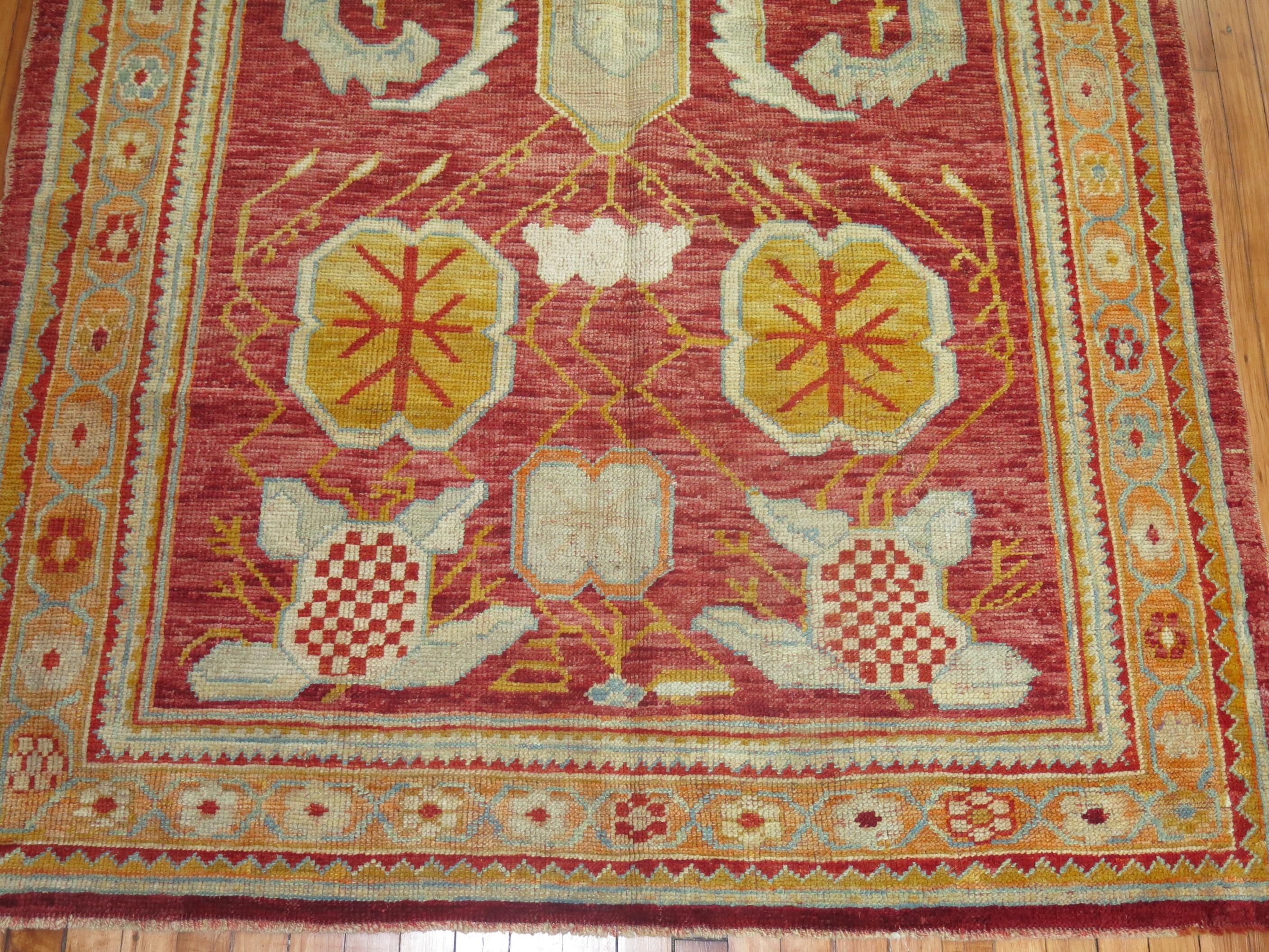 Antique Oushak Rug In Excellent Condition In New York, NY