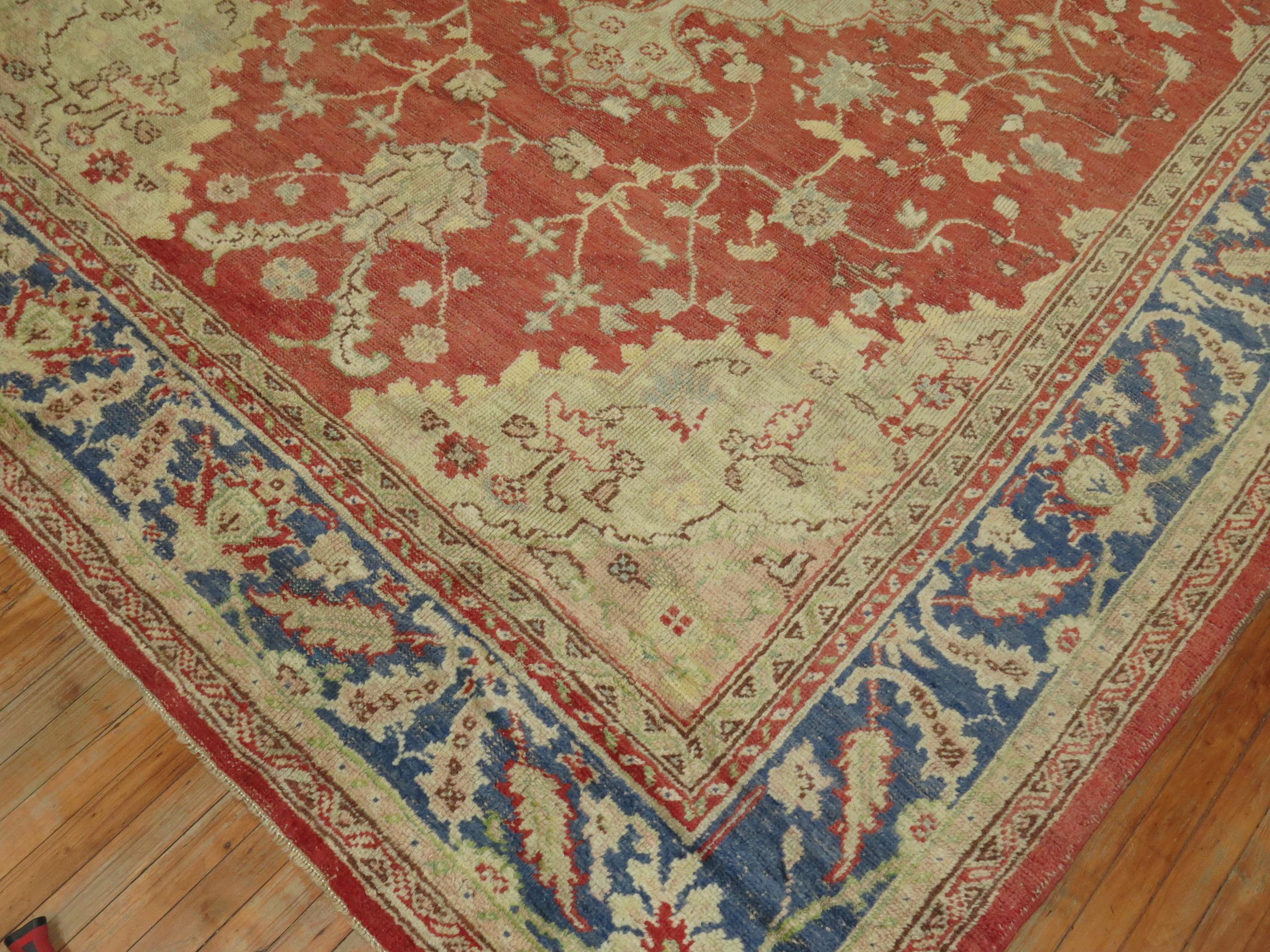 Early 20th Century Antique Oushak Rug 9' x 12' In Good Condition For Sale In New York, NY