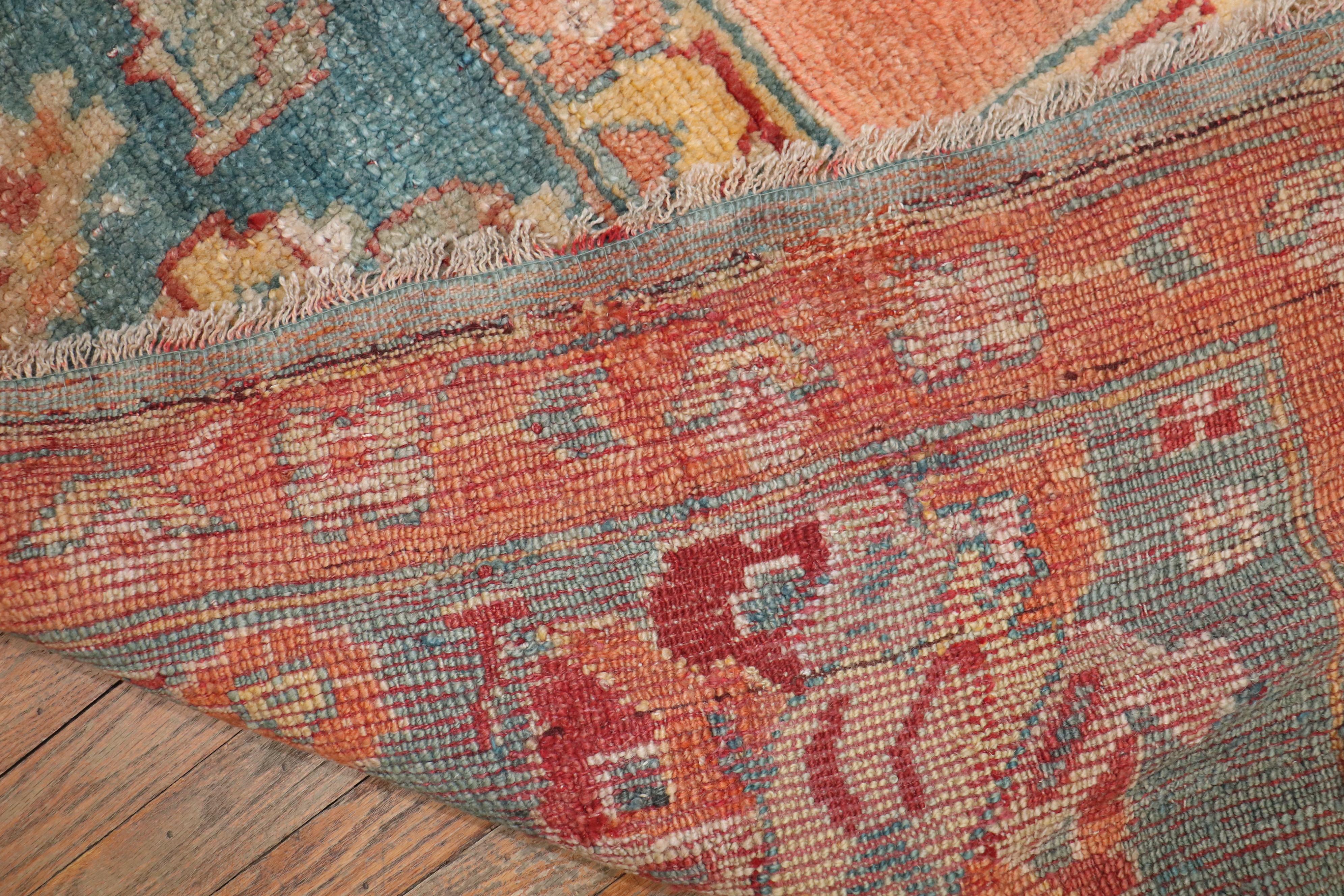 Antique Oushak Rug In Good Condition For Sale In New York, NY