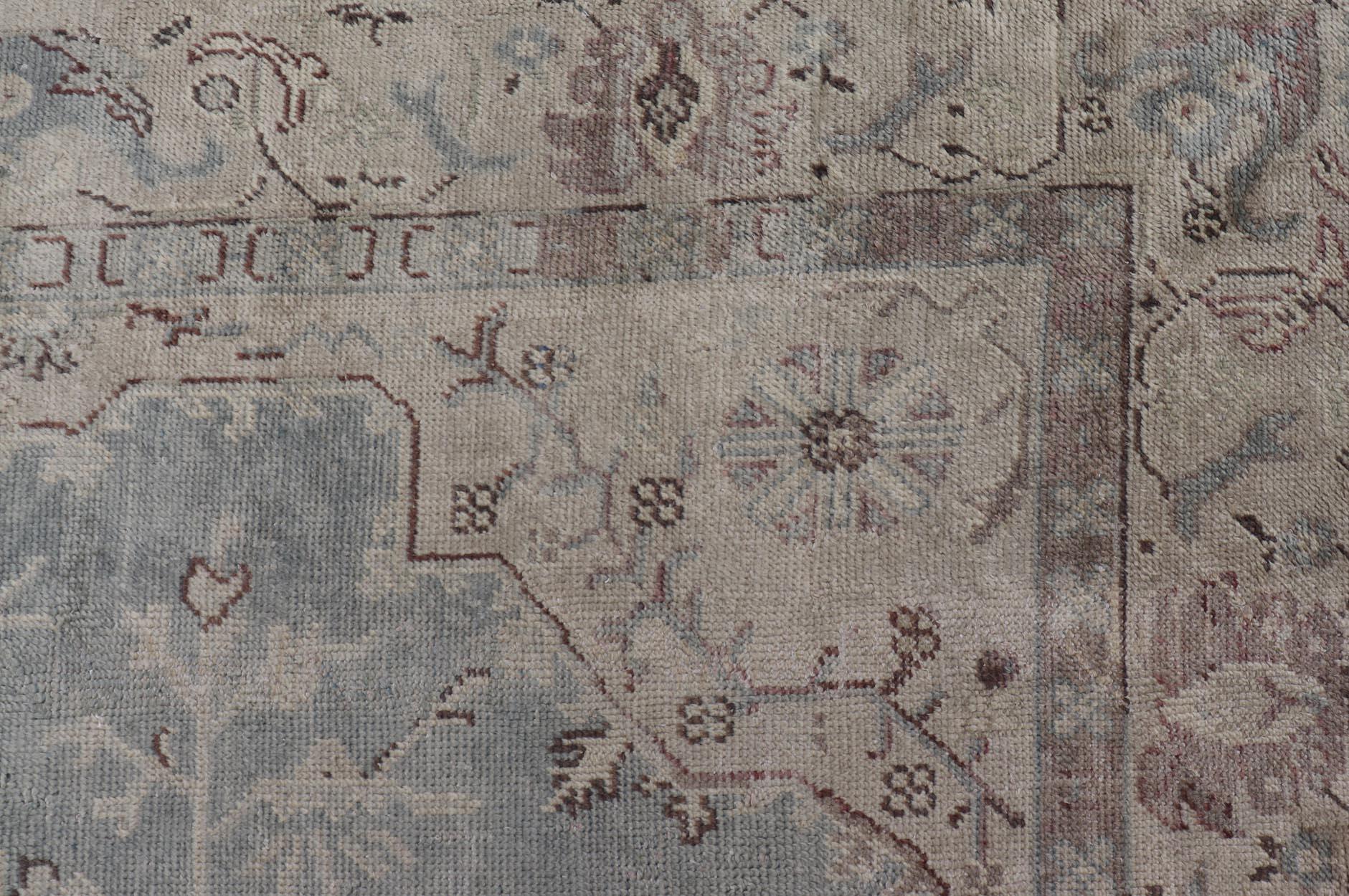 Antiker Oushak-Teppich in Hellgrau-Blau von Keivan Woven Arts 10'9 x 14'2 im Angebot 3