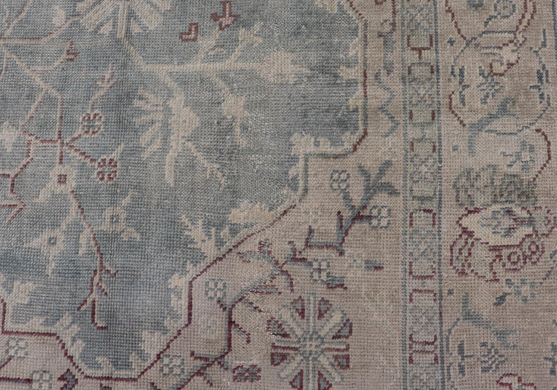 Antiker Oushak-Teppich in Hellgrau-Blau von Keivan Woven Arts 10'9 x 14'2 im Angebot 8