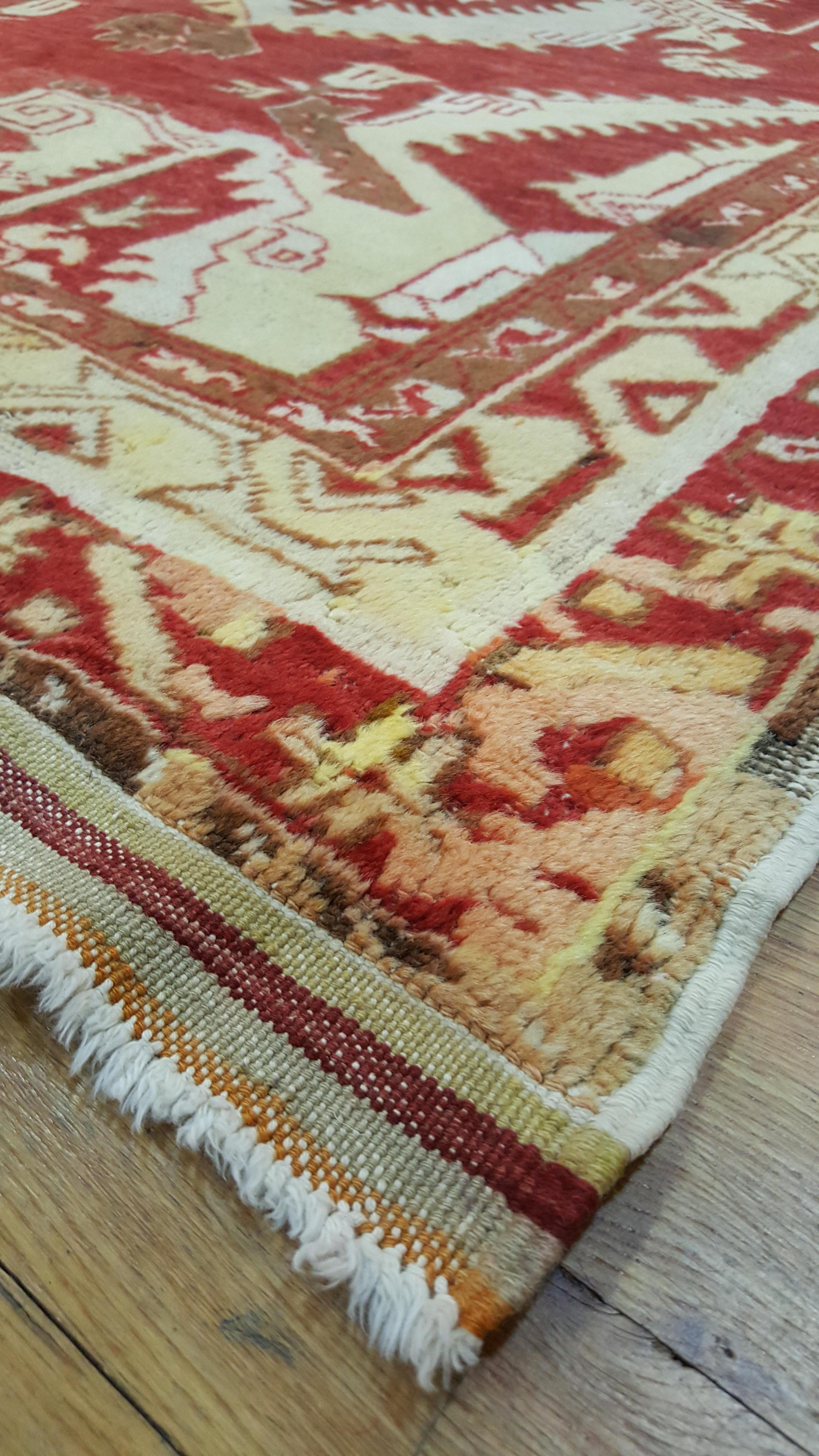 Antiker Oushak-Teppich, türkischer handgefertigter orientalischer Teppich, rot, beige, kühnes Design 5x8 (Handgeknüpft) im Angebot