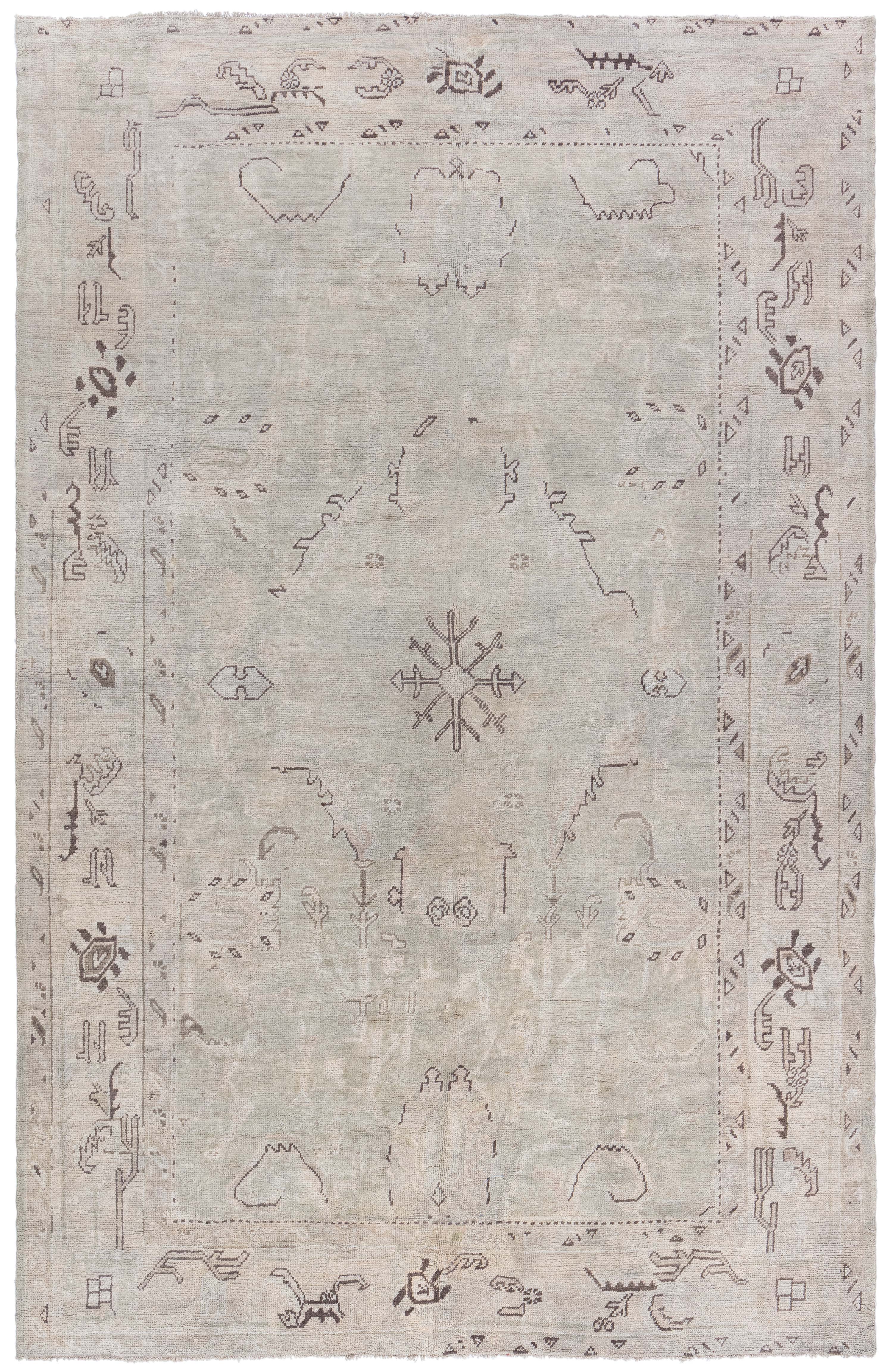 Antique Oushak Turkish Medallion Gray With Beige Carpet - c. 1920 For Sale