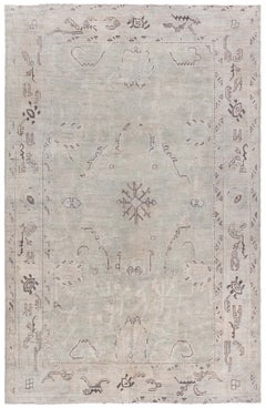 Antique Oushak Turkish Medallion Gray With Beige Carpet - c. 1920