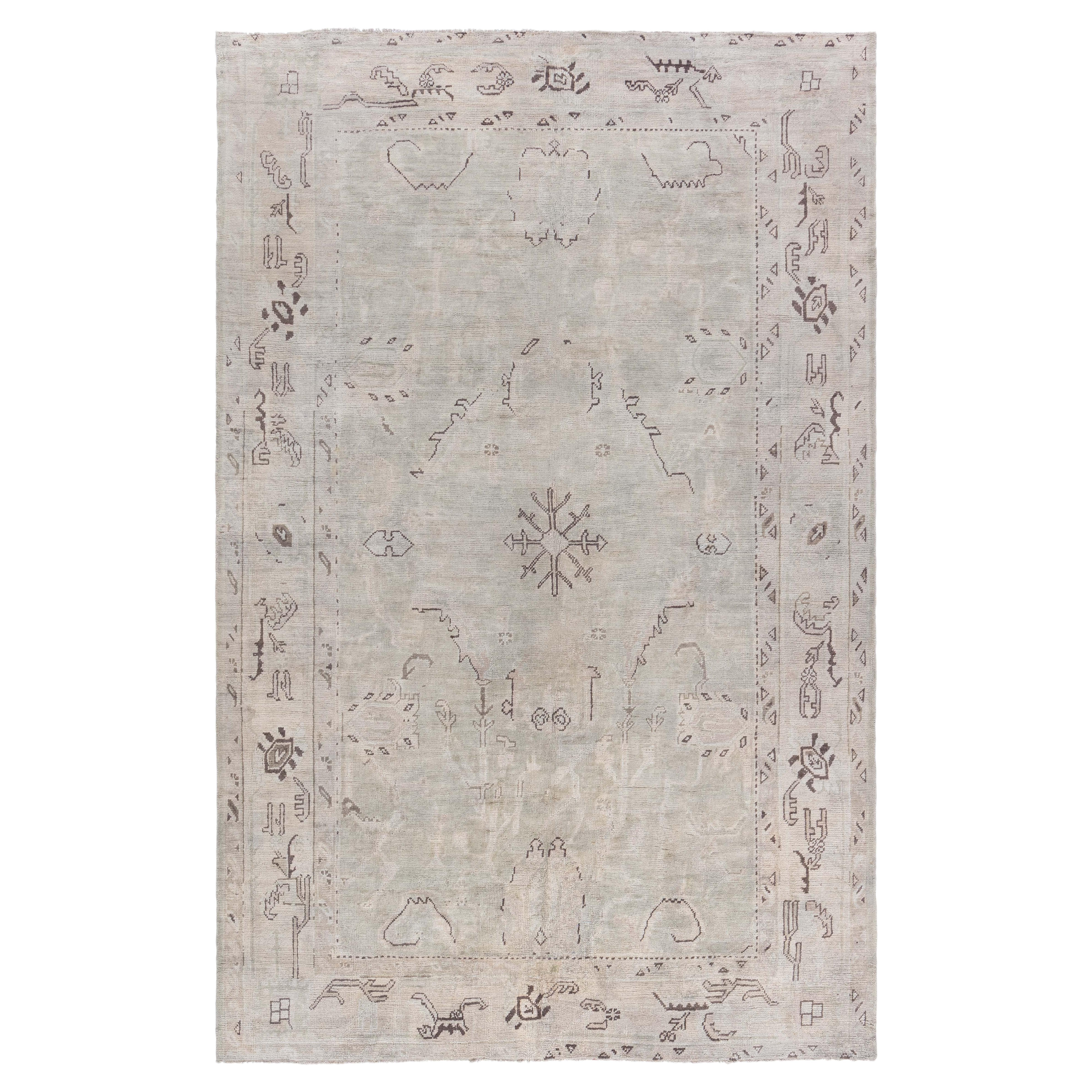 Antique Oushak Turkish Medallion Gray With Beige Carpet - c. 1920