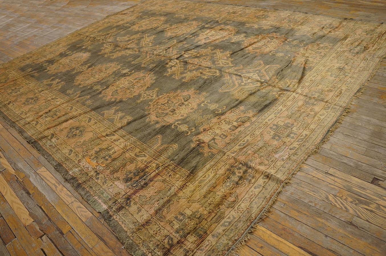 Early 20th Century Turkish Oushak Carpet ( 10' x 12'1'' - 305 x 368 ) For Sale 7