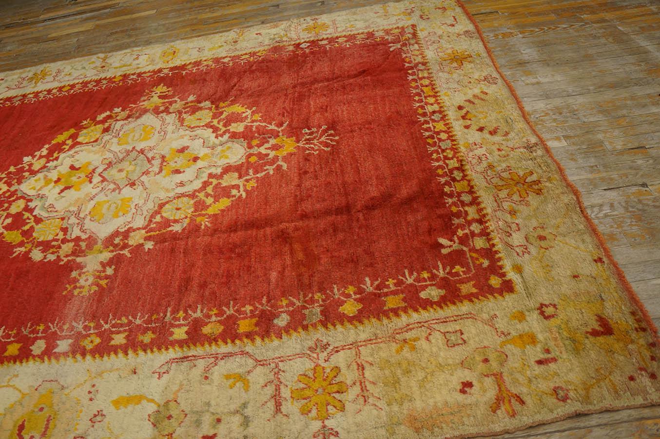 Late 19th Century Turkish Angora Oushak Carpet ( 7' 6'' x 10' - 230 x 305 cm )  For Sale 4