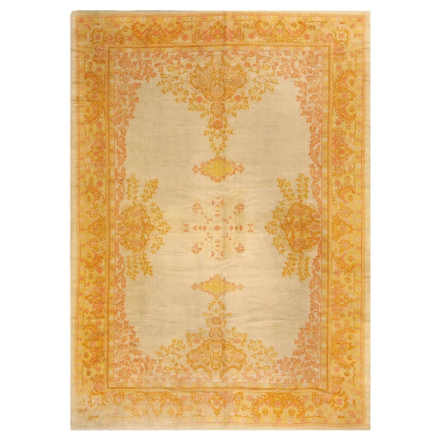 Türkischer Teppich aus dem frühen 20. Jahrhundert ( 8'3" x 11'6" - 252 x 350 )