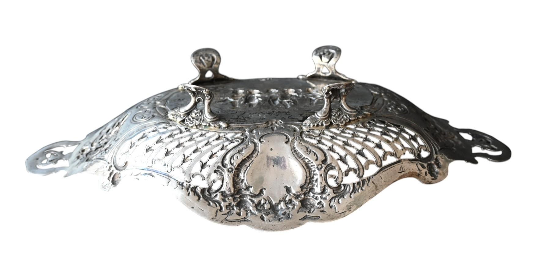 Argent Antique Oval Basket In Solid Silver, Late 19th Century en vente