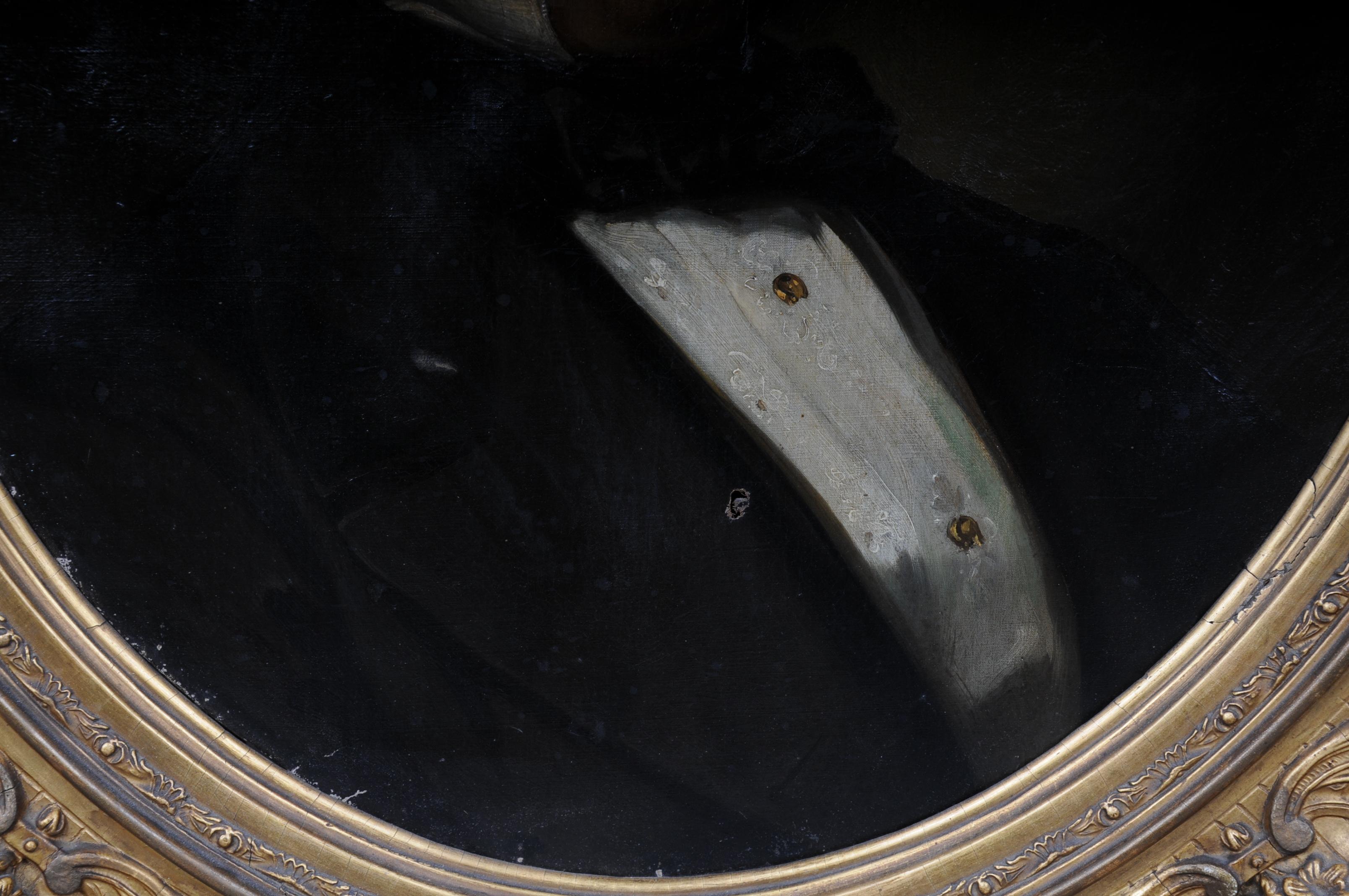 Antique Oval Biedermeier Gentlemen's Portrait / Painting, 19th Century For Sale 1