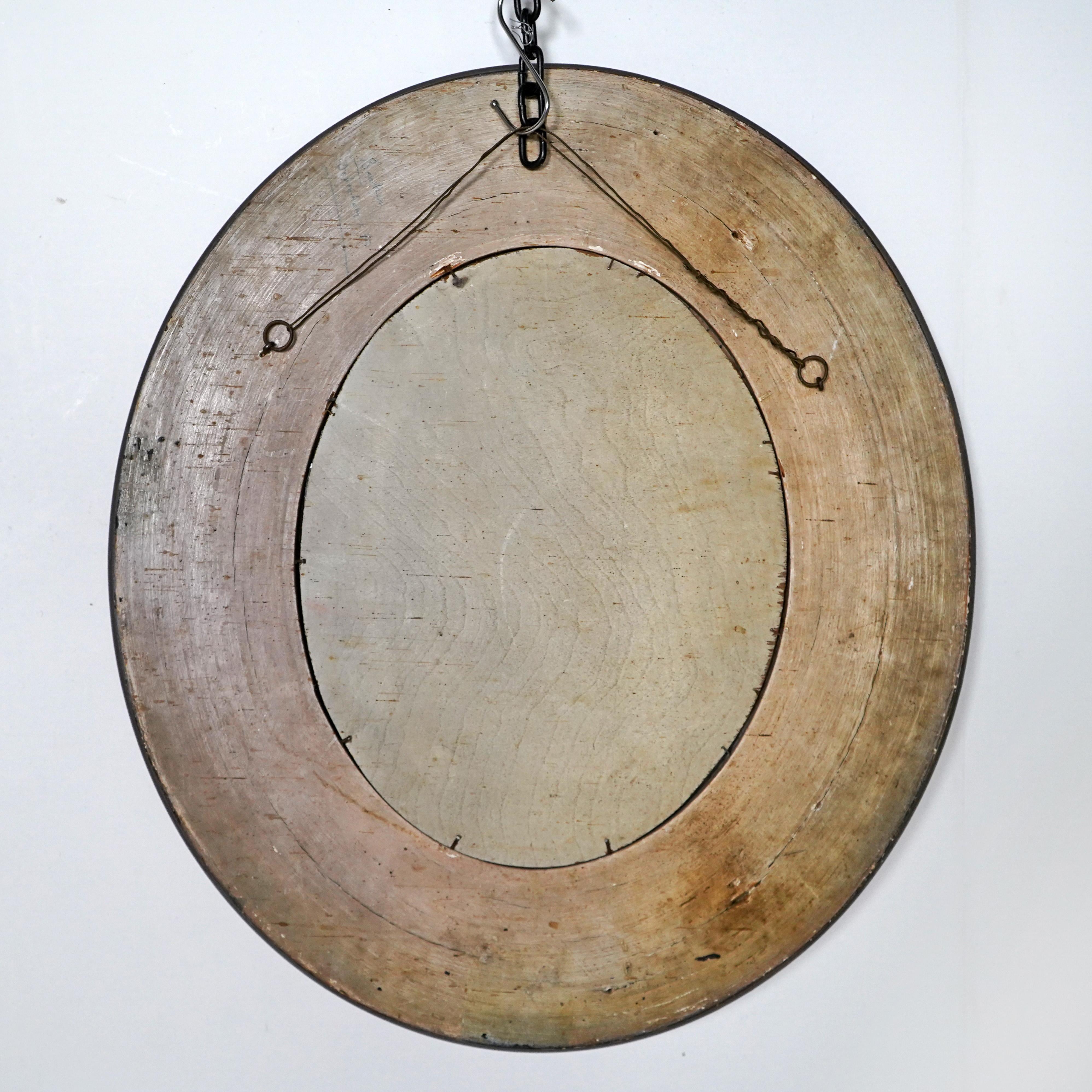 Antiker ovaler, bunt bemalter Rahmenspiegel im Angebot 3