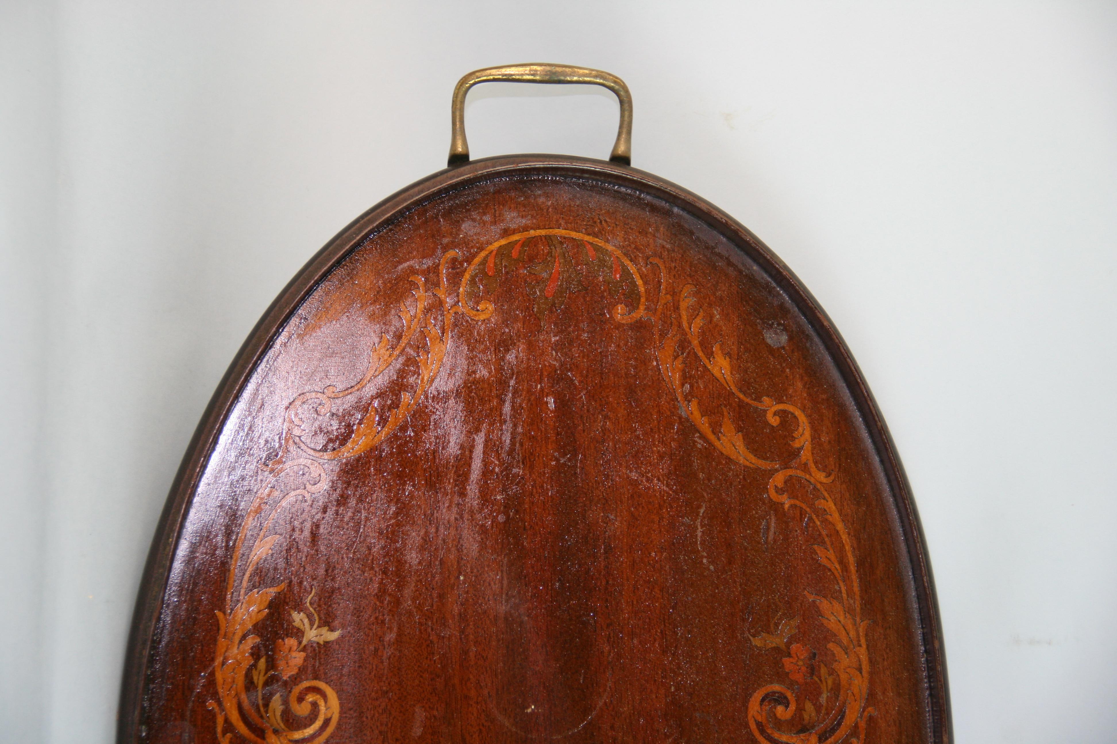 English Antique Oval Inlaid Serving Tray,  Mahogany, Brass, Tea Platter In Good Condition For Sale In Douglas Manor, NY