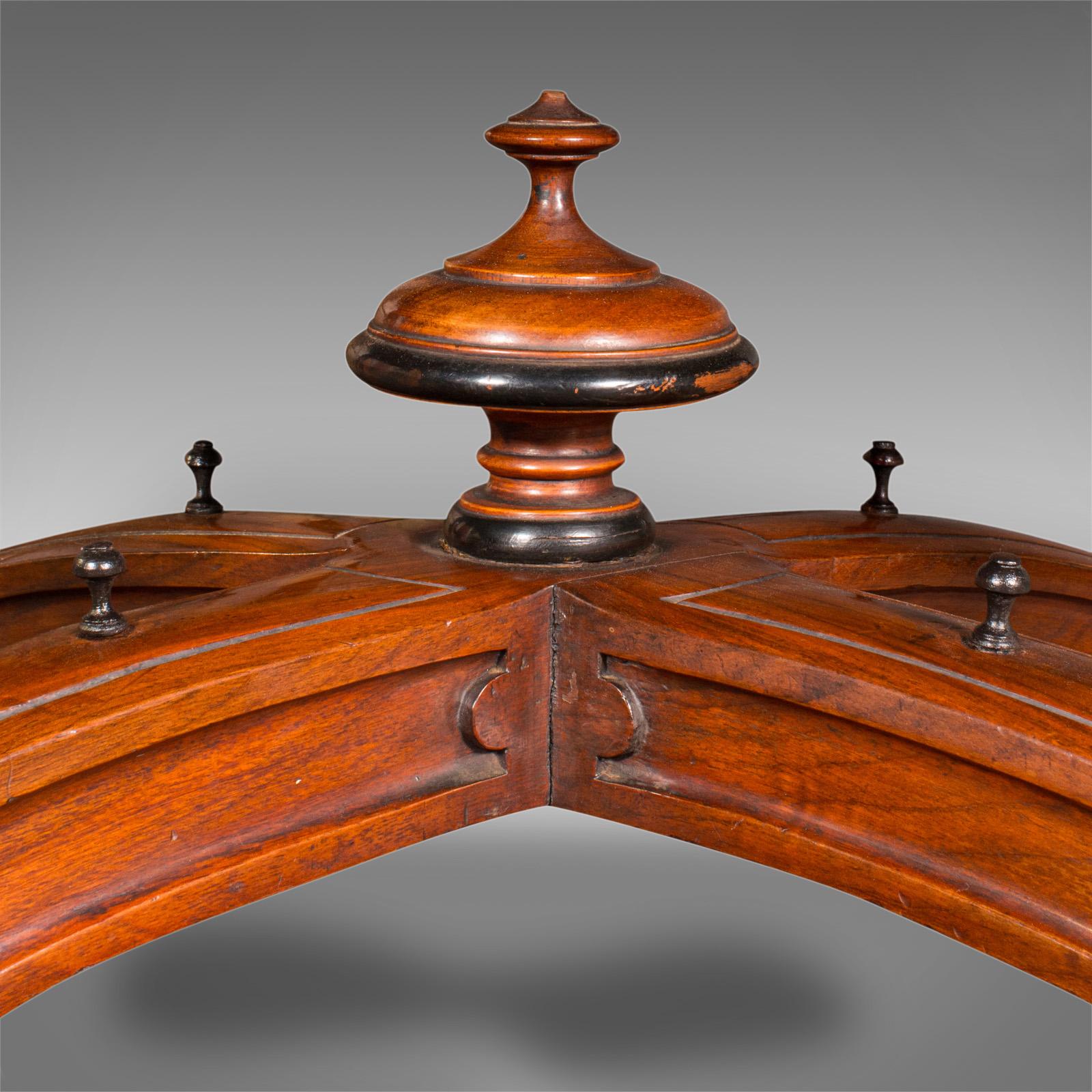 Antique Oval Looe Table, English, Walnut, 4 Seat, Centrepiece, Early Victorian For Sale 6