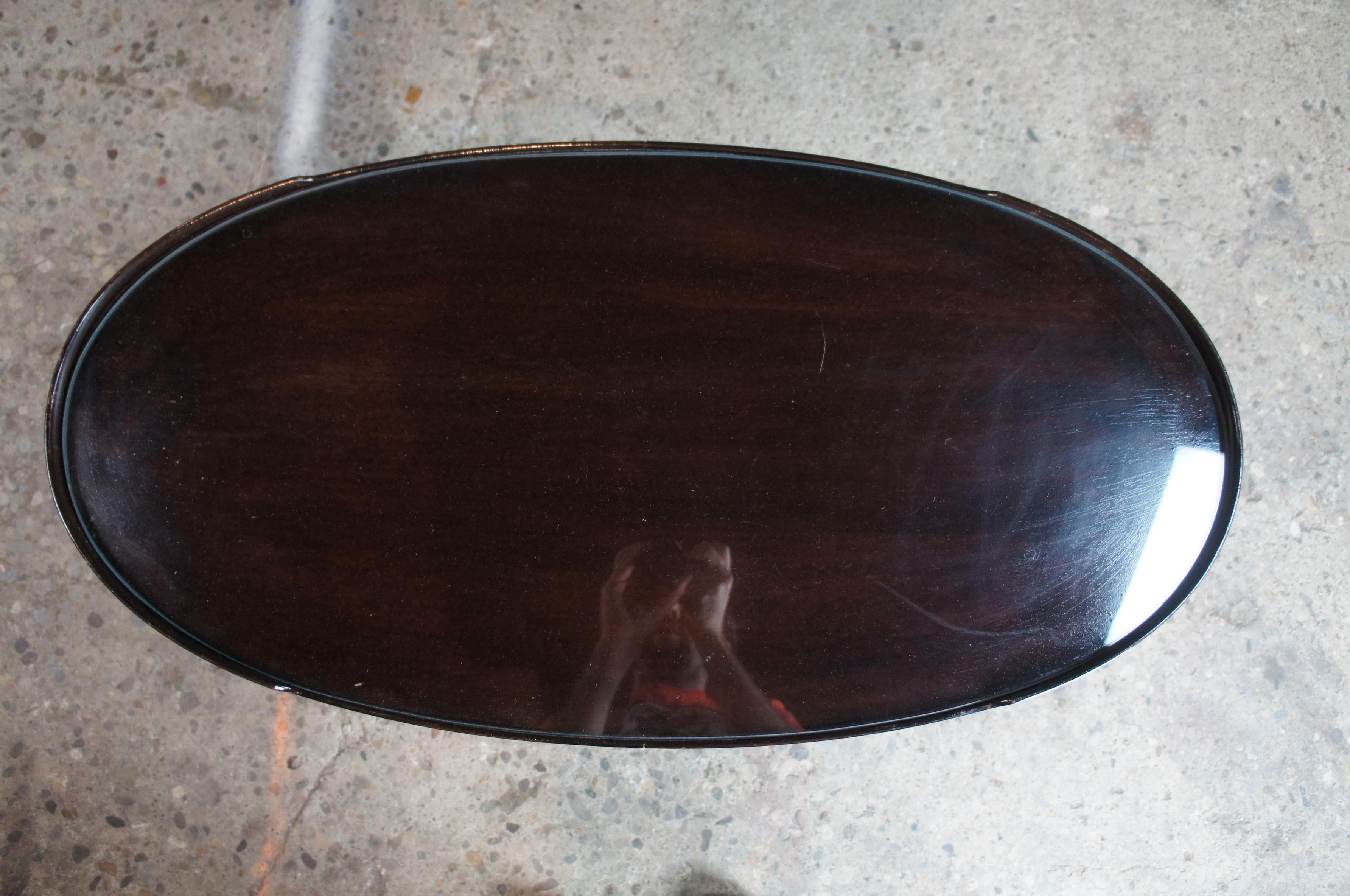 Antique Oval Mahogany Duncan Phyfe Pedestal Coffee Tea Table w Glass Top In Good Condition In Dayton, OH