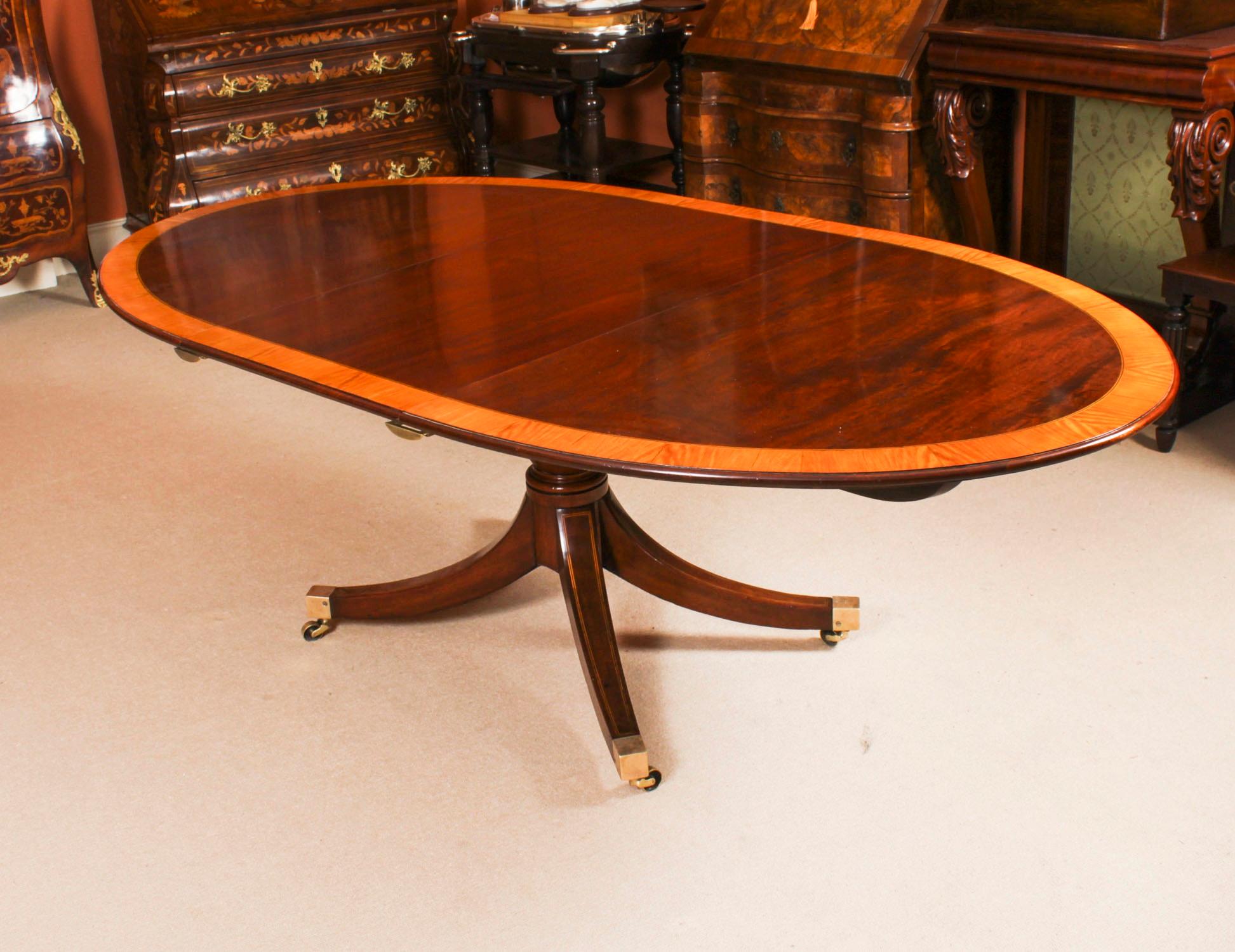 English Antique Oval Regency Dining Table 19th Century & 8 chairs
