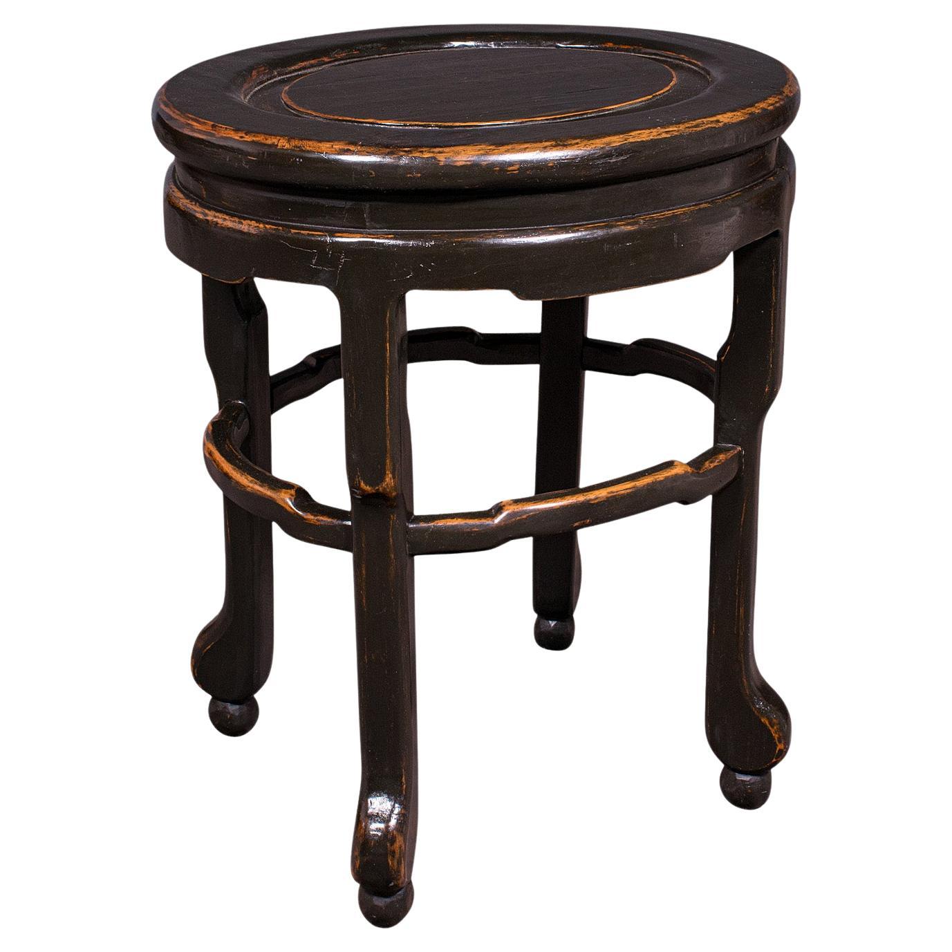 Antiker ovaler Beistelltisch, Japanisch, Ebonisierte Ulme, Lampe, Wein, Viktorianisch, Meiji
