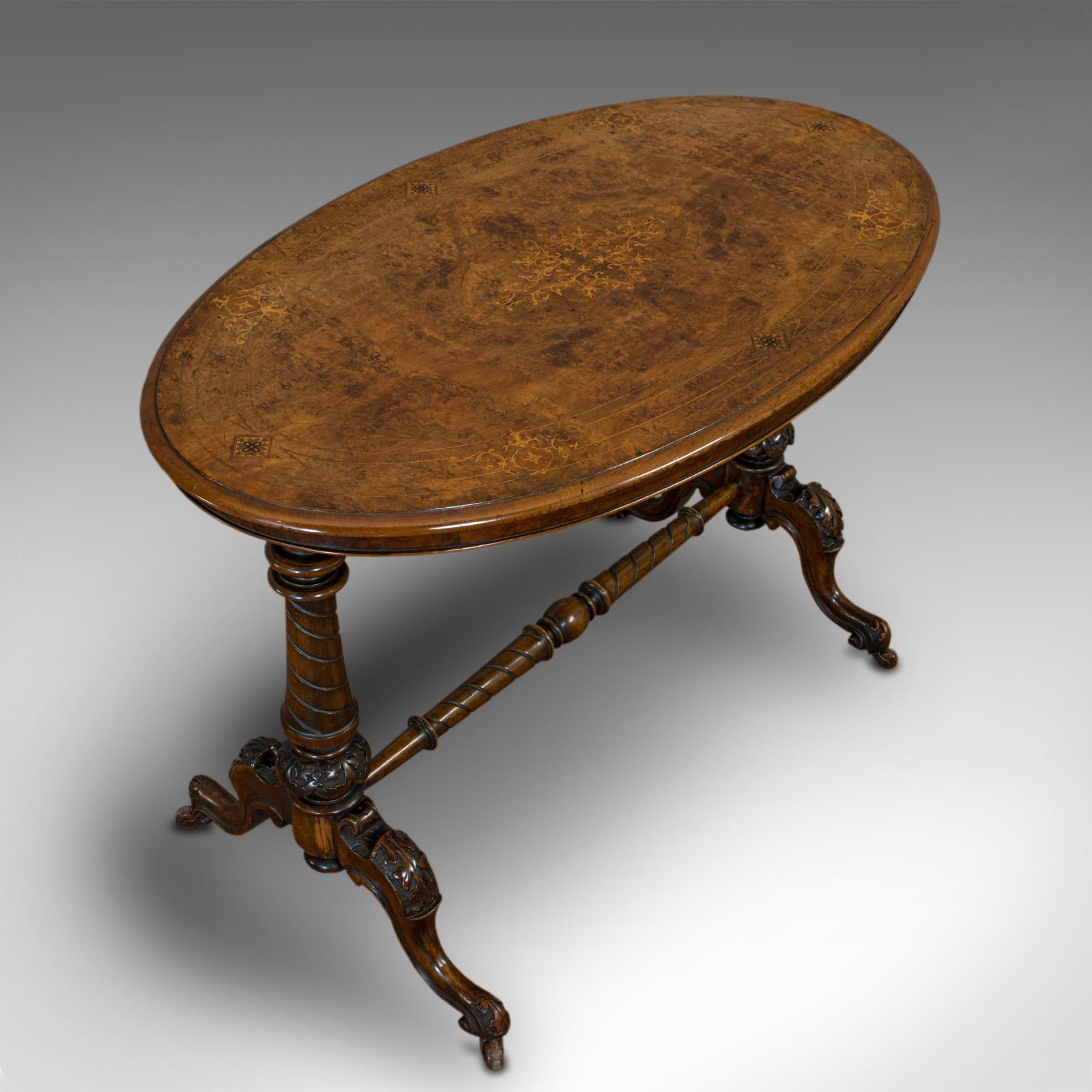 Antiker ovaler Tisch, Englisch, Wurzelnussbaum, Mitte, Seite, viktorianisch, um 1870 (Walnuss) im Angebot