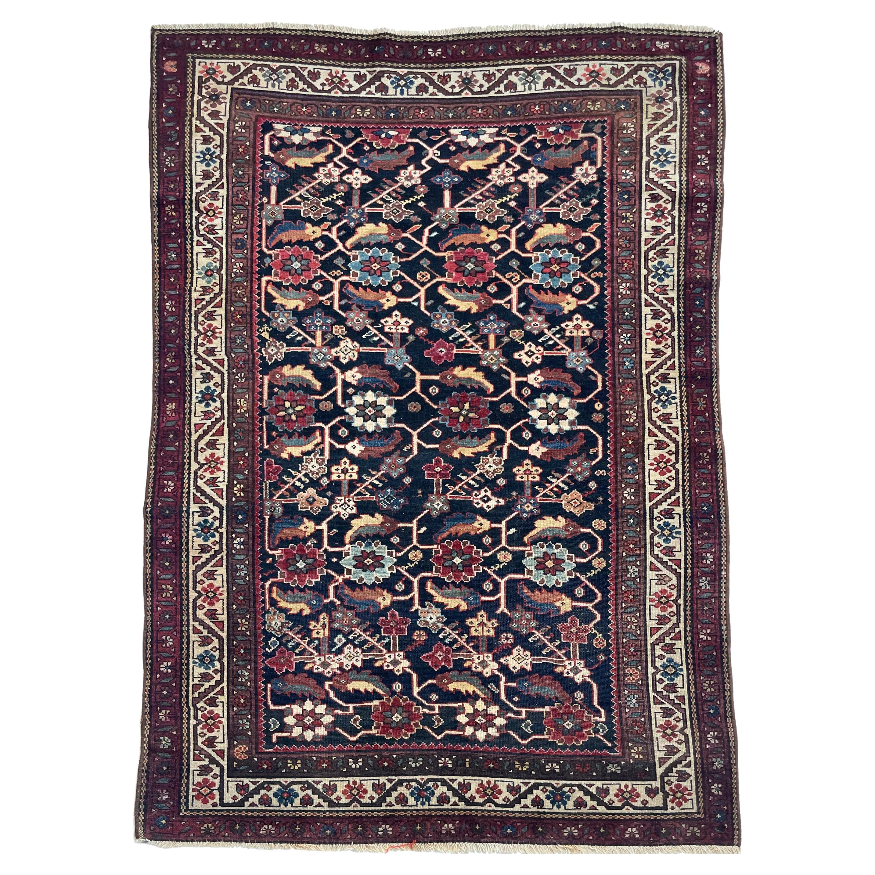 Tapis ancien de grande taille à motif abstrait de poisson Herati ou "Mahi", C.C. 1920-30. en vente
