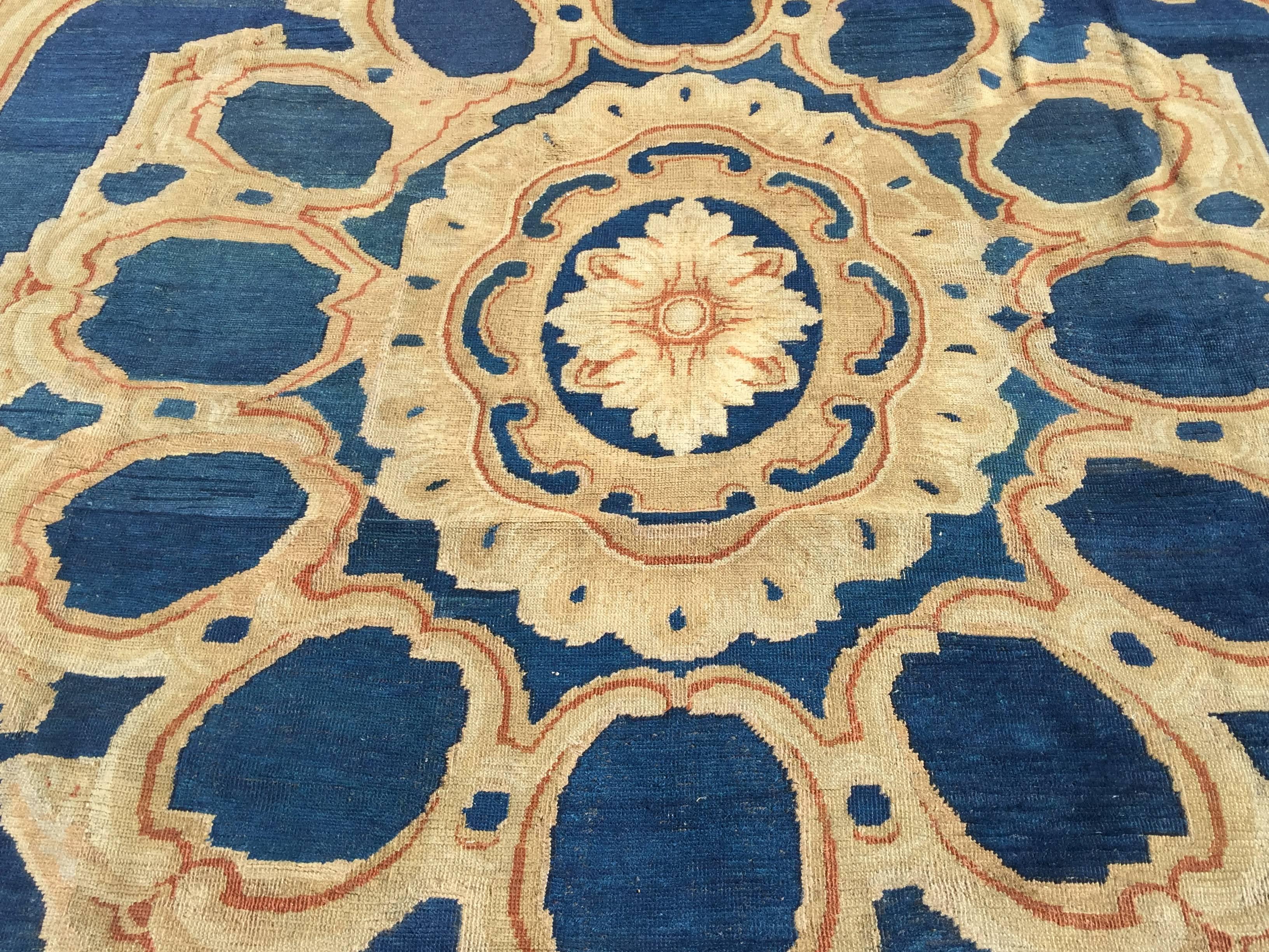 Antiker übergroßer englischer blauer Axminster-Teppich:: um 1820:: 16'8 x 31' (Englisch)