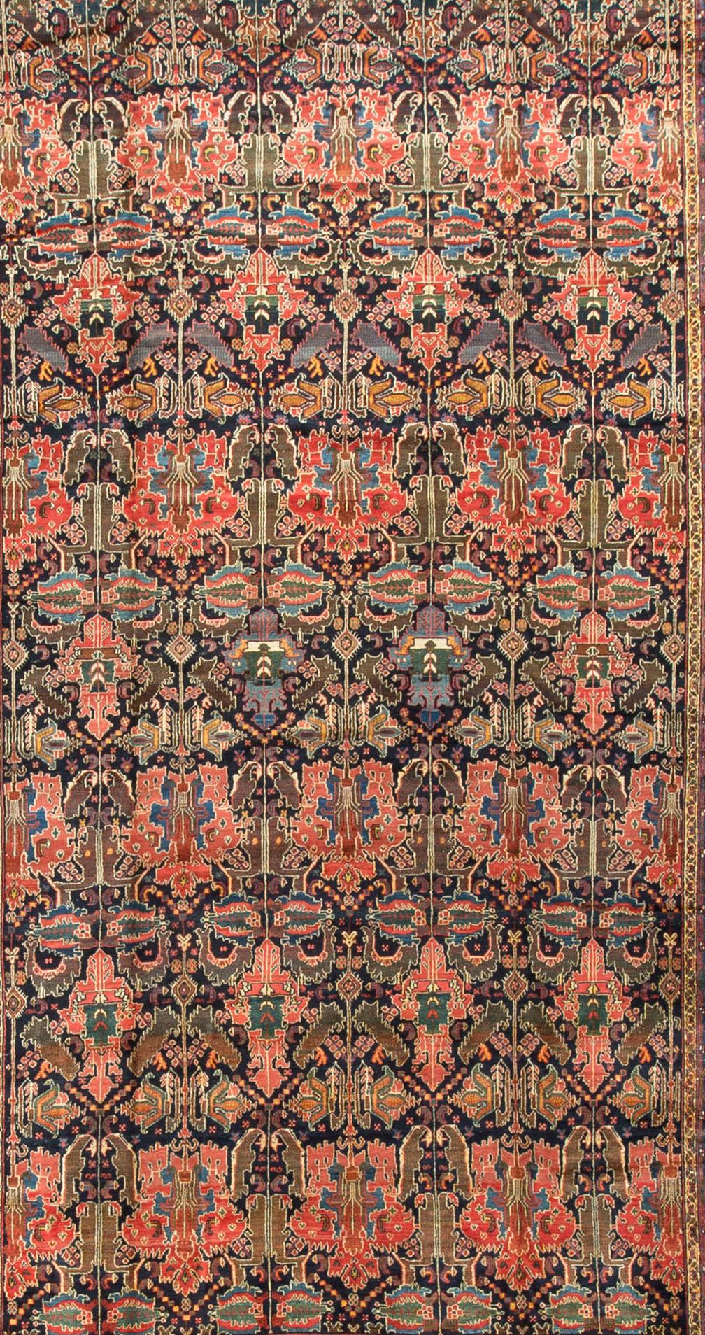 Antique Oversize Persian Bakhtiari Rug, circa 1890 12' x 19'5 In Good Condition In Secaucus, NJ