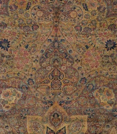 Antiker übergroßer persischer Goldblumen-Kirman-Lavar-Teppich, ca. 1880-1900er Jahre