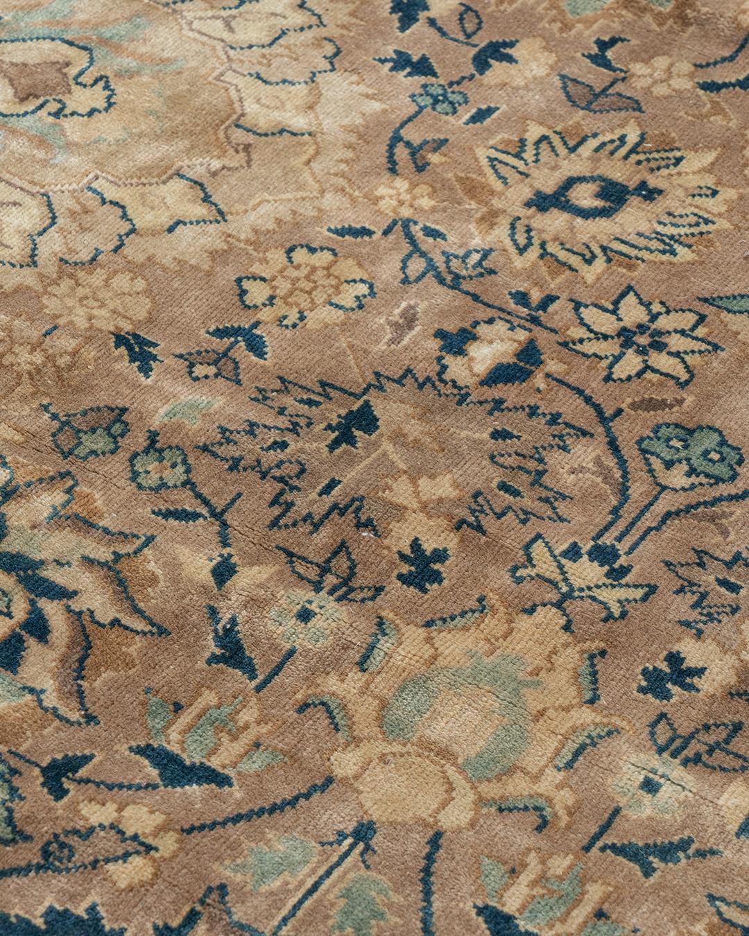 Antiker übergroßer Tan Indo Kirman Teppich, 14'7 x 23'9 im Angebot 1