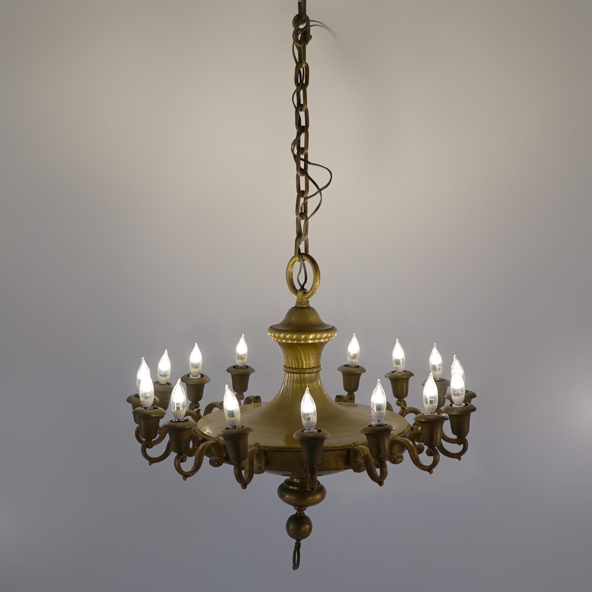 Ancien laiton surdimensionné de style Empire français  A.I.C. 16 Light Pan Chandelier, 20th C en vente 11