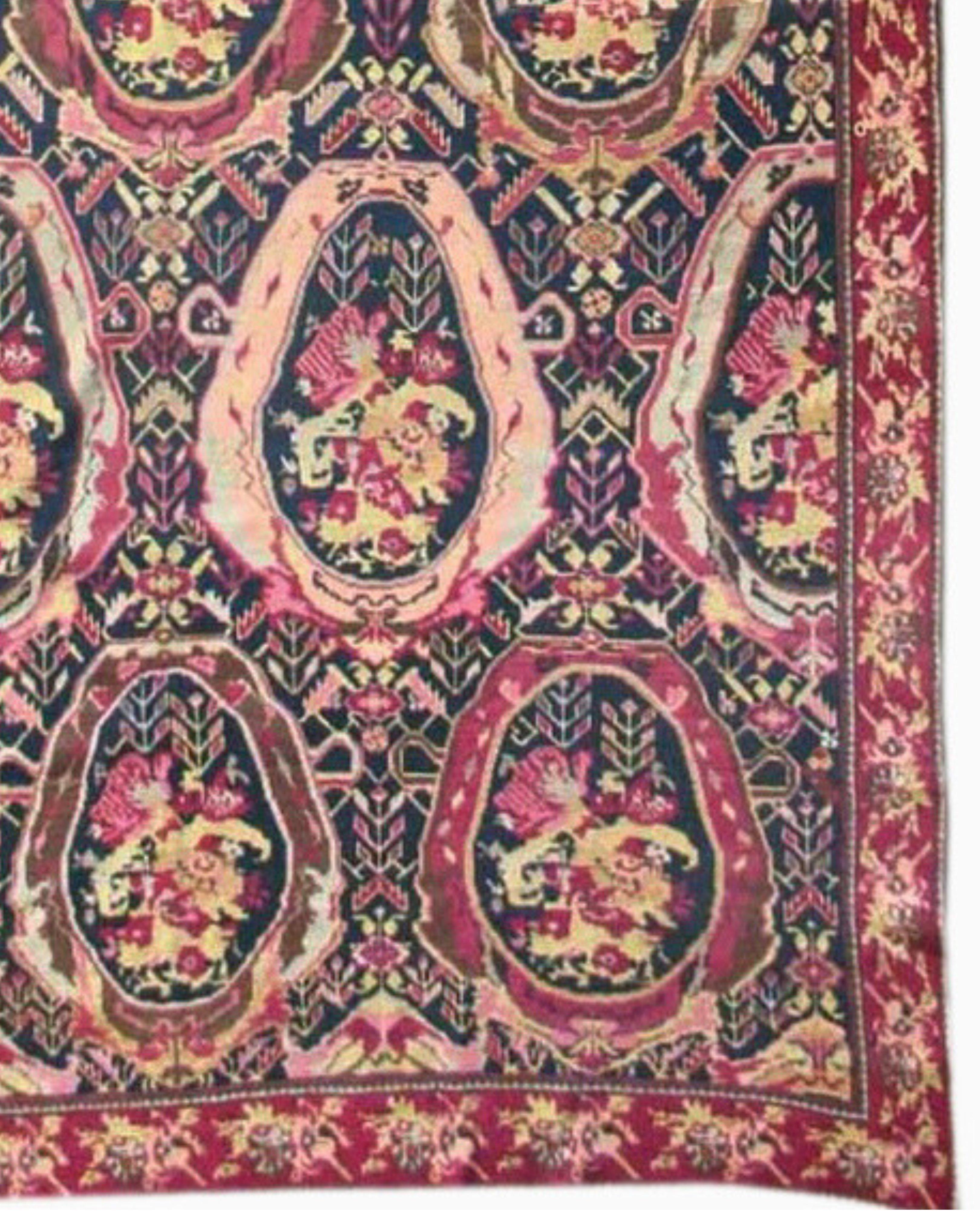 Antiker übergroßer Karabagh-Teppich, spätes 19. Jahrhundert  im Zustand „Hervorragend“ im Angebot in San Francisco, CA