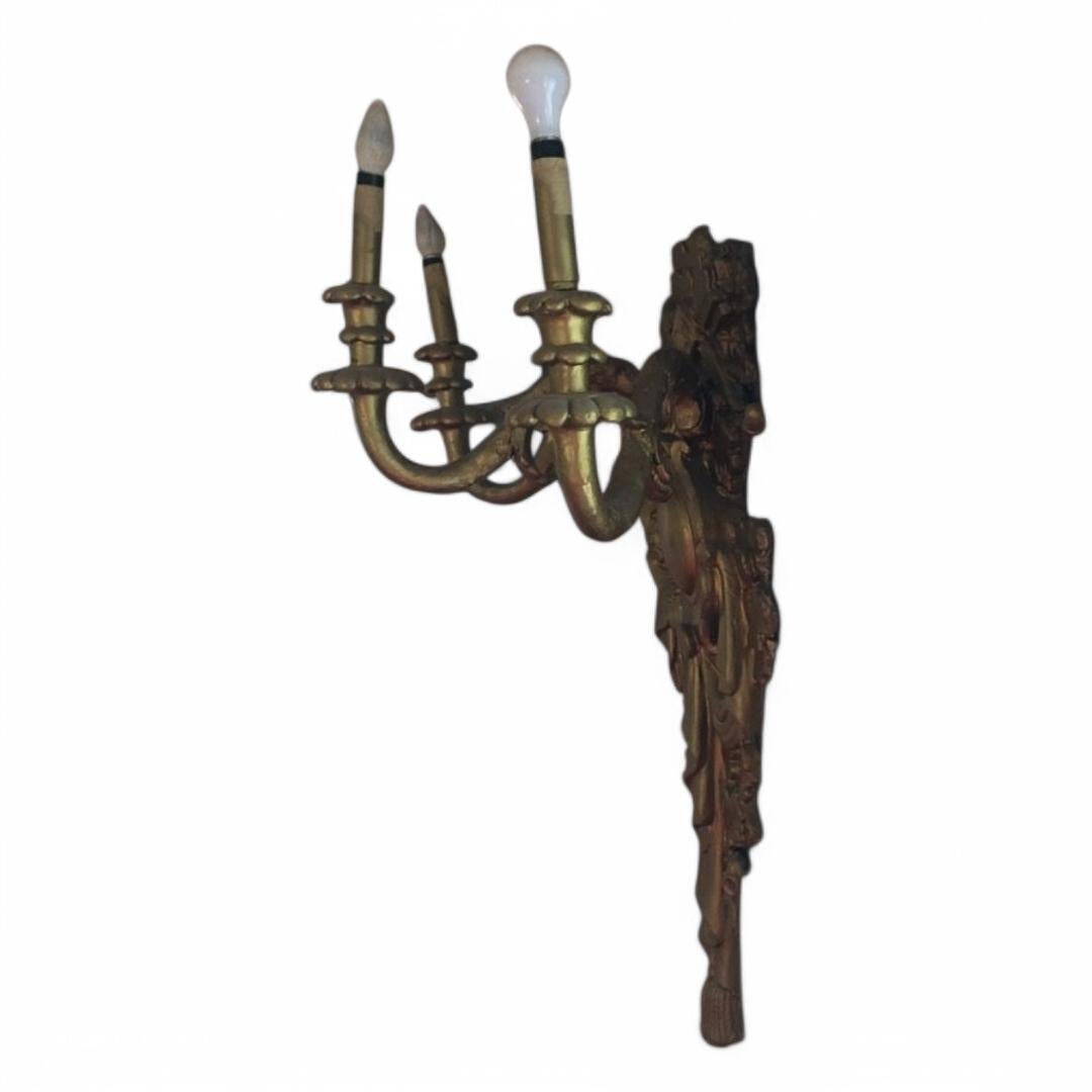 Antique Oversized Neoclassical Style Wall Sconces - Pair Neoclásico en venta