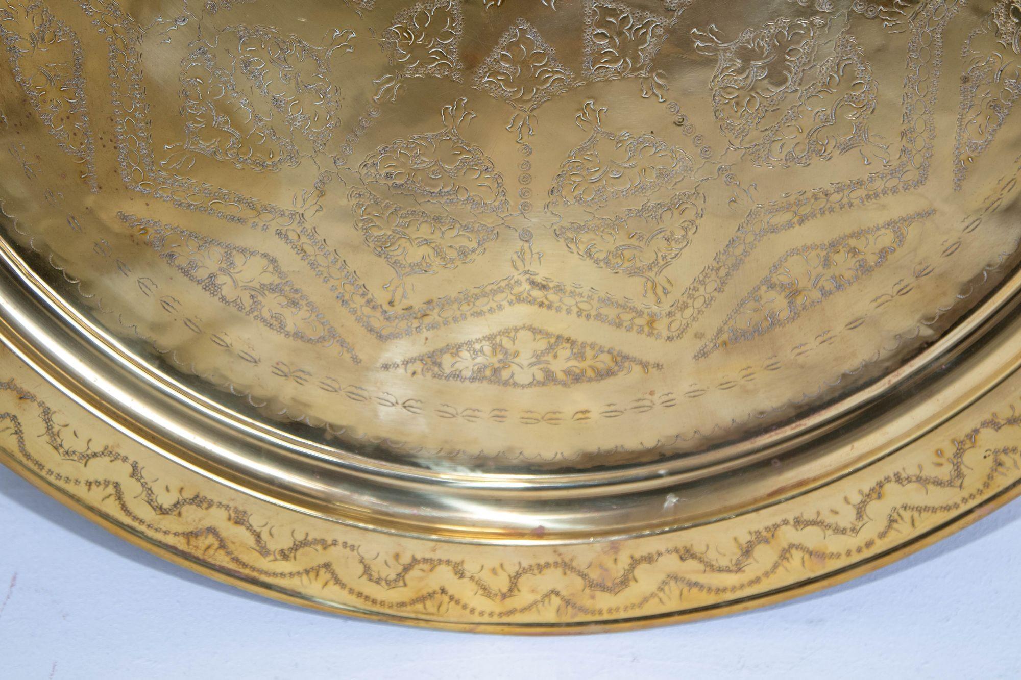 Antique Oversized Round Moroccan Polished Brass Tray Platter 19th C. For Sale 8