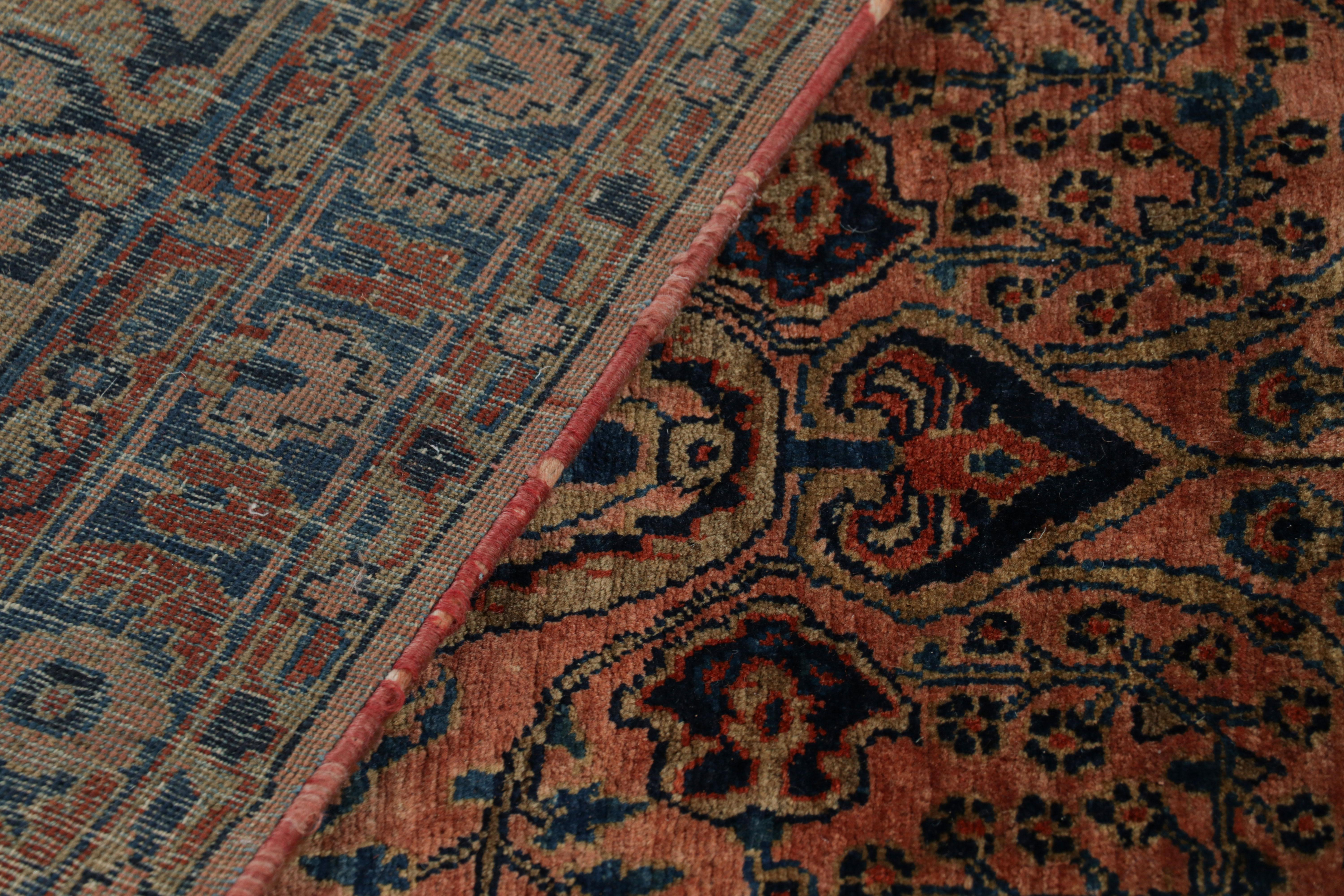 Antique Oversized Sarouk Persian Rug in Pink with Floral Patterns For Sale 3