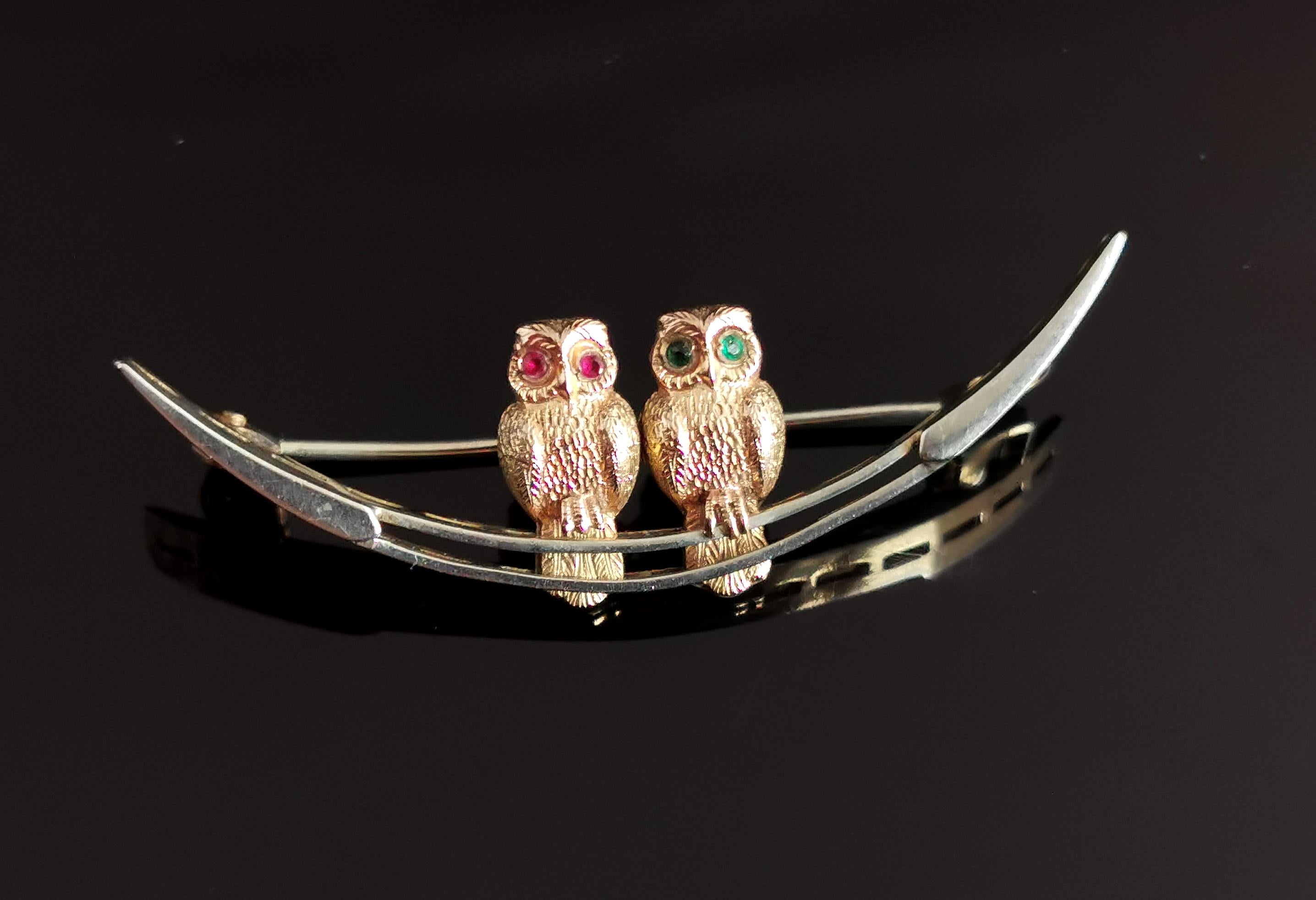 Antique Owls and Crescent Brooch, Sterling Silver, 9k Gold and Paste Stone In Good Condition In NEWARK, GB