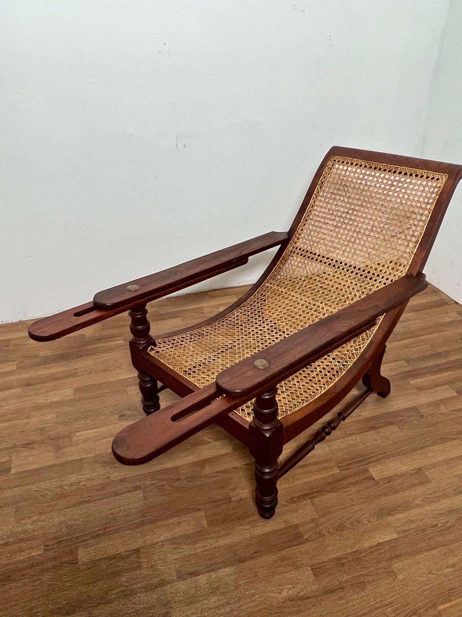 Anglo-Indian Antique Paddle Arm British Colonial Plantation Lounge Chair For Sale