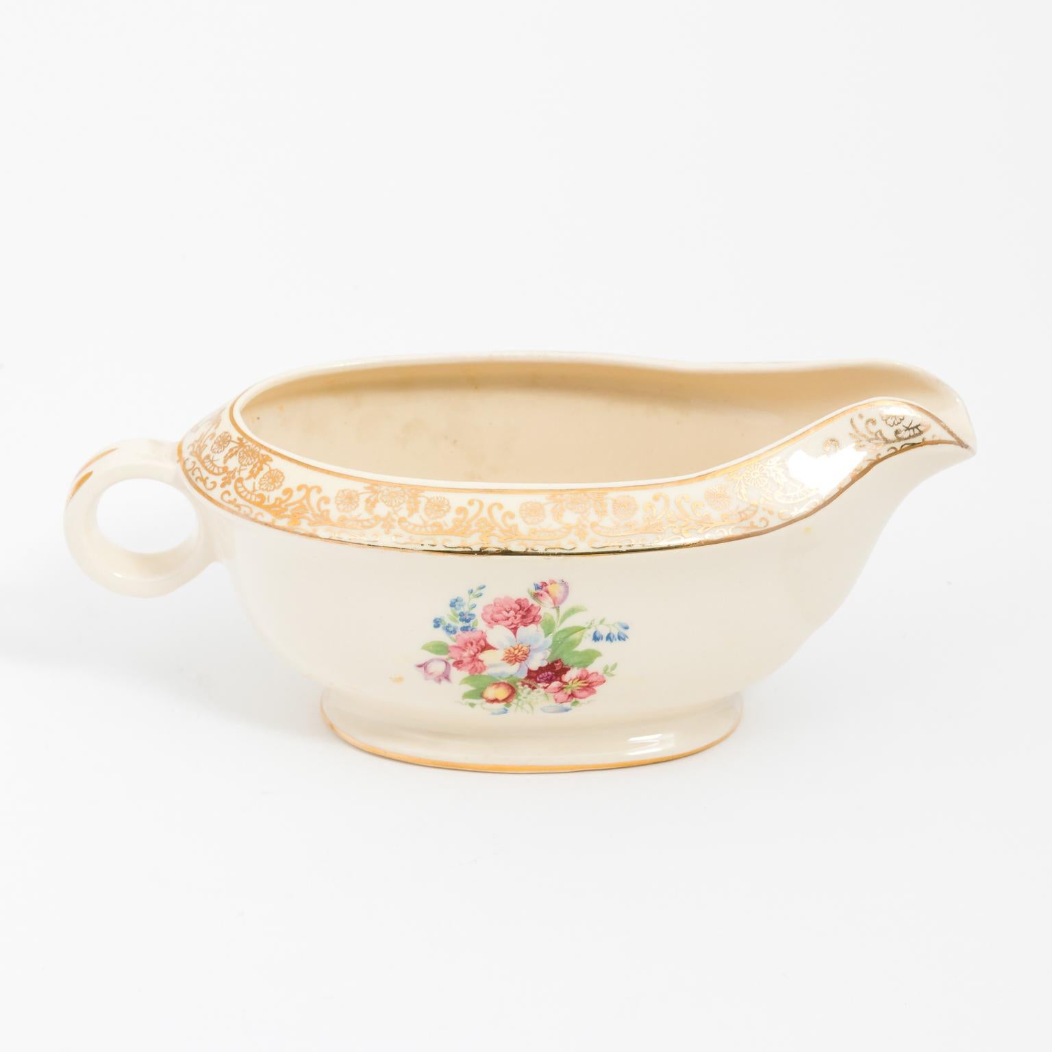 Antique Paden City Pottery Dinnerware In Excellent Condition For Sale In Stamford, CT