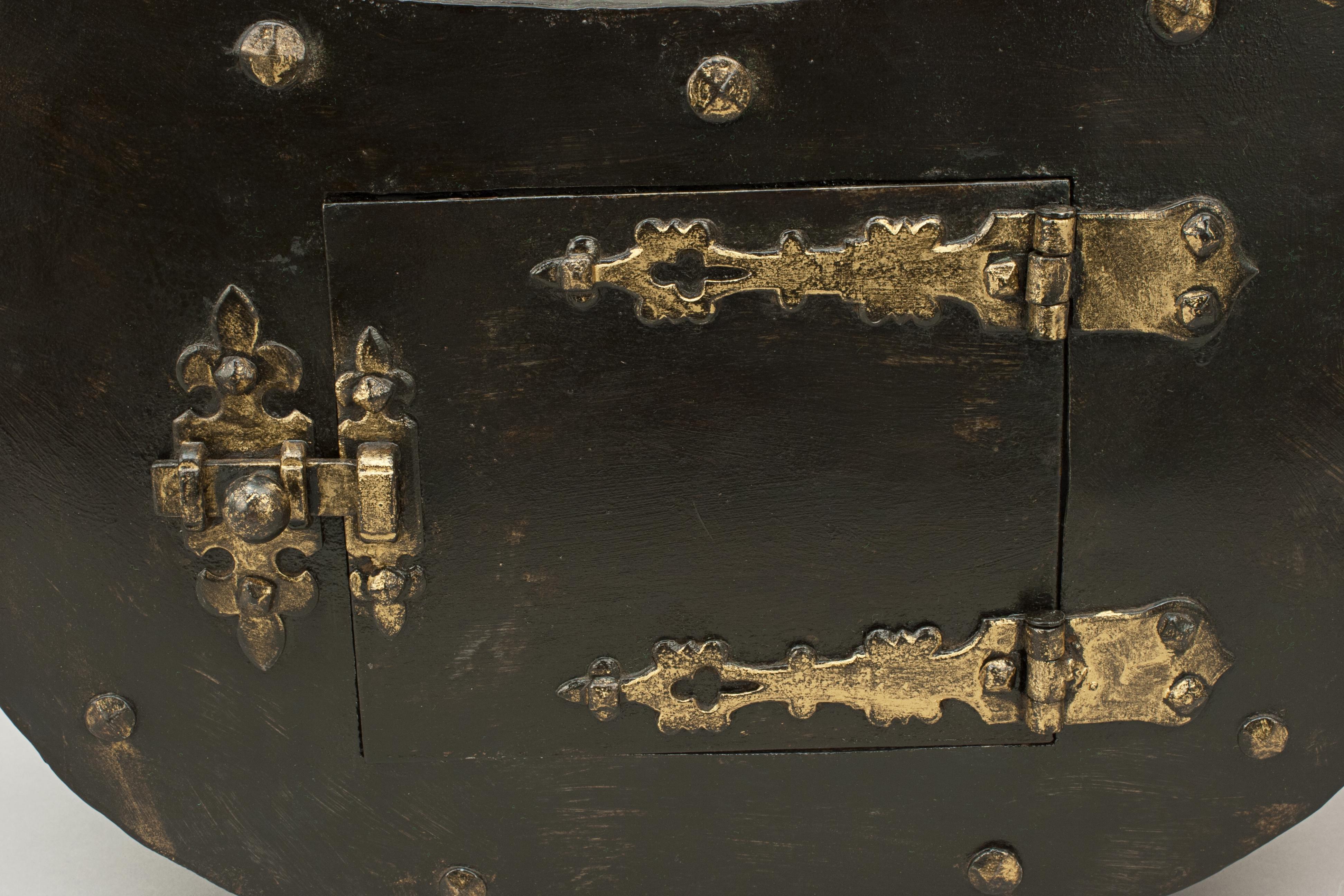 Antique Padlock Post Box, Letter Box in Tin For Sale at 1stDibs tin