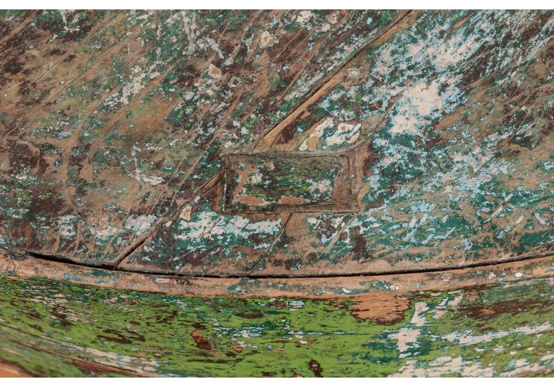 Bois Ancienne table d'angle décorée de peinture Nouveau-Mexique en vente