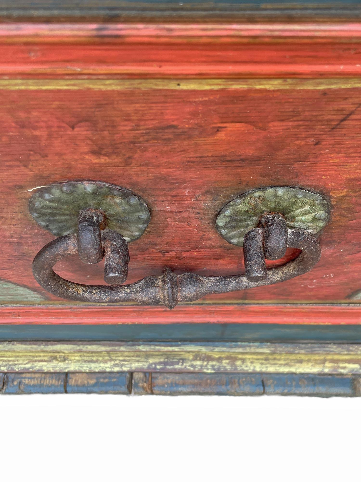 Antique Painted Blanket Chest en venta 7