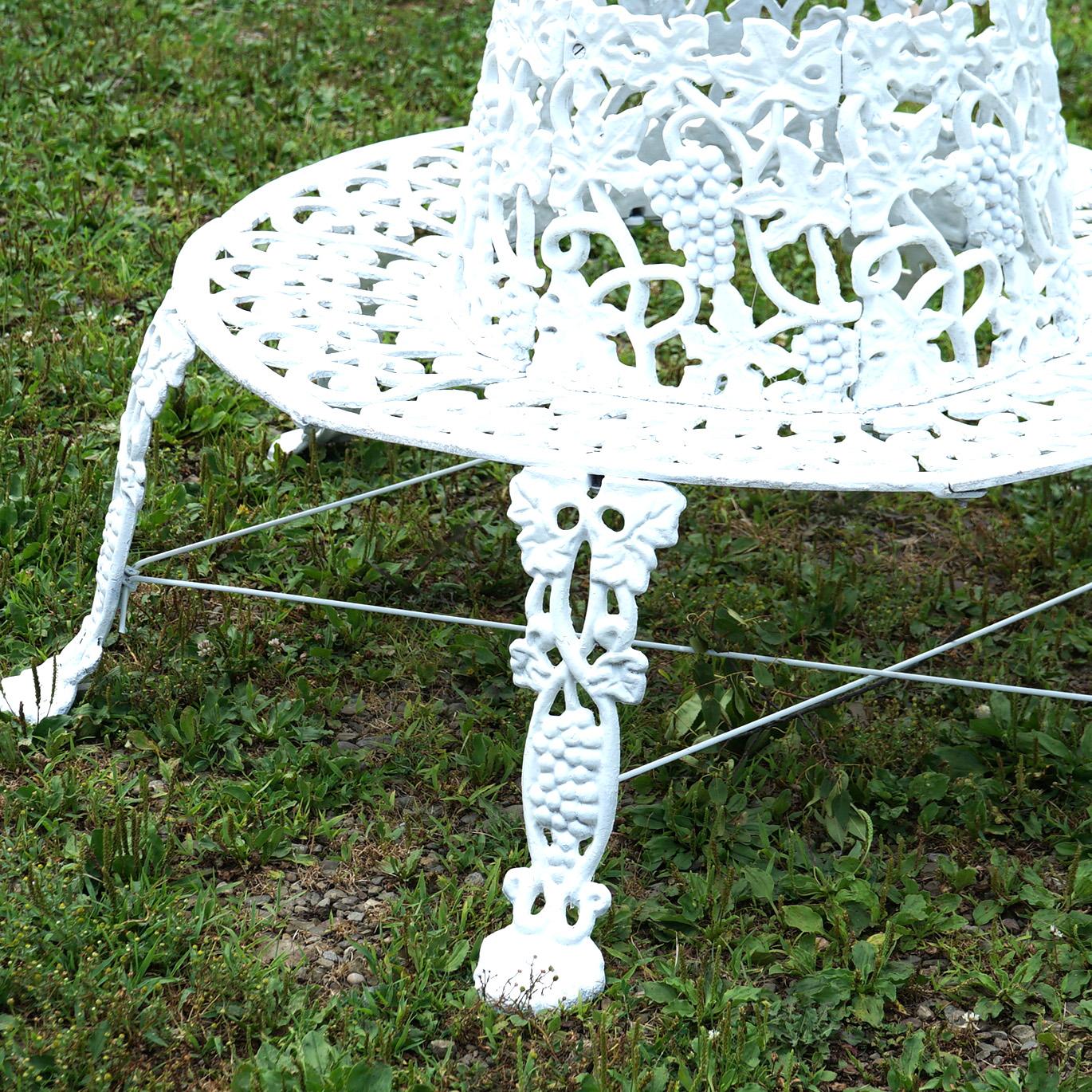 Antique Painted Cast Iron Grape & Leaf Tree Surround Garden Bench C1910 In Good Condition In Big Flats, NY
