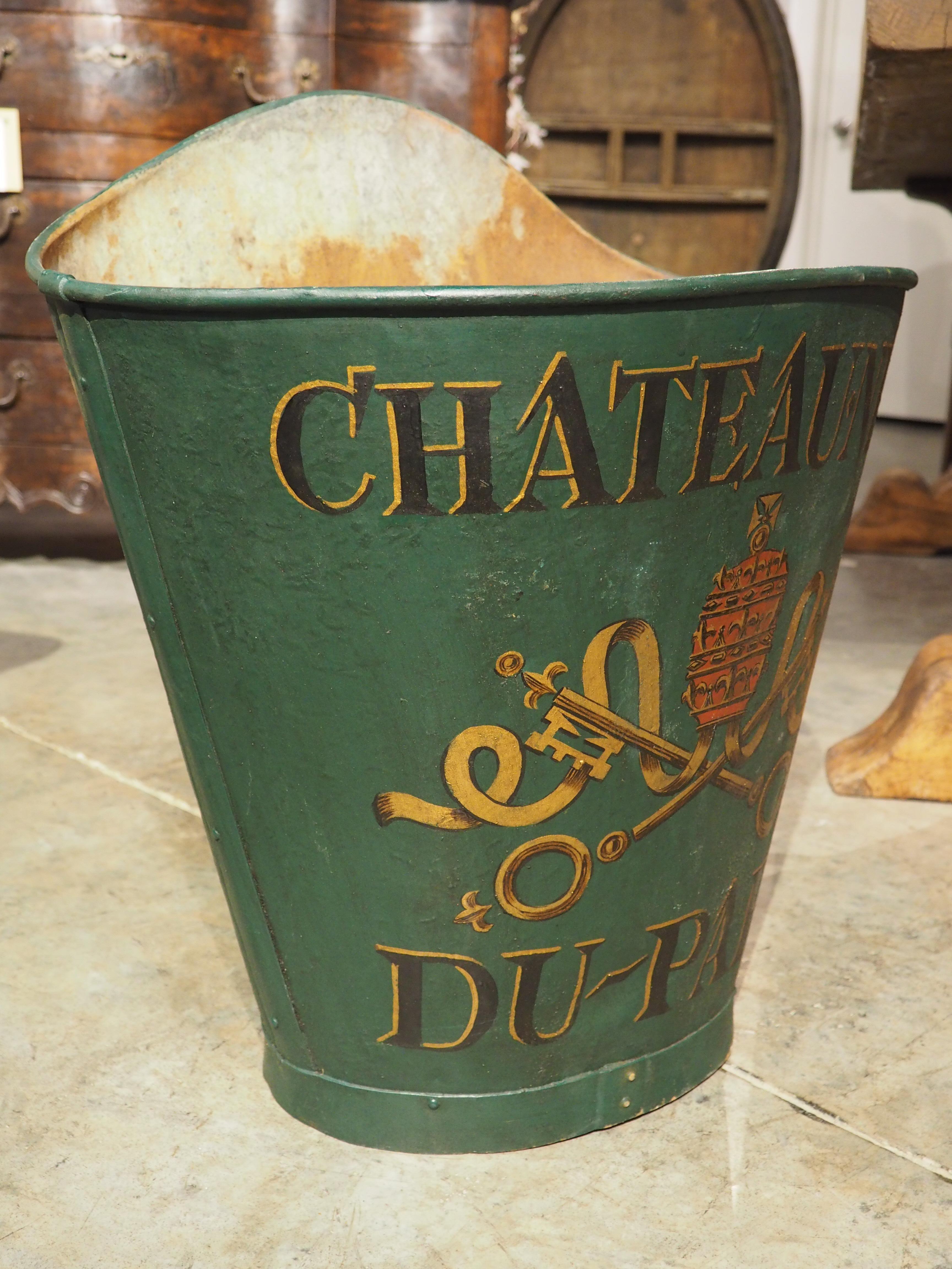 Antique Painted Chateauneuf Du Pape Grape Harvesting Hotte, C. 1900 In Good Condition In Dallas, TX