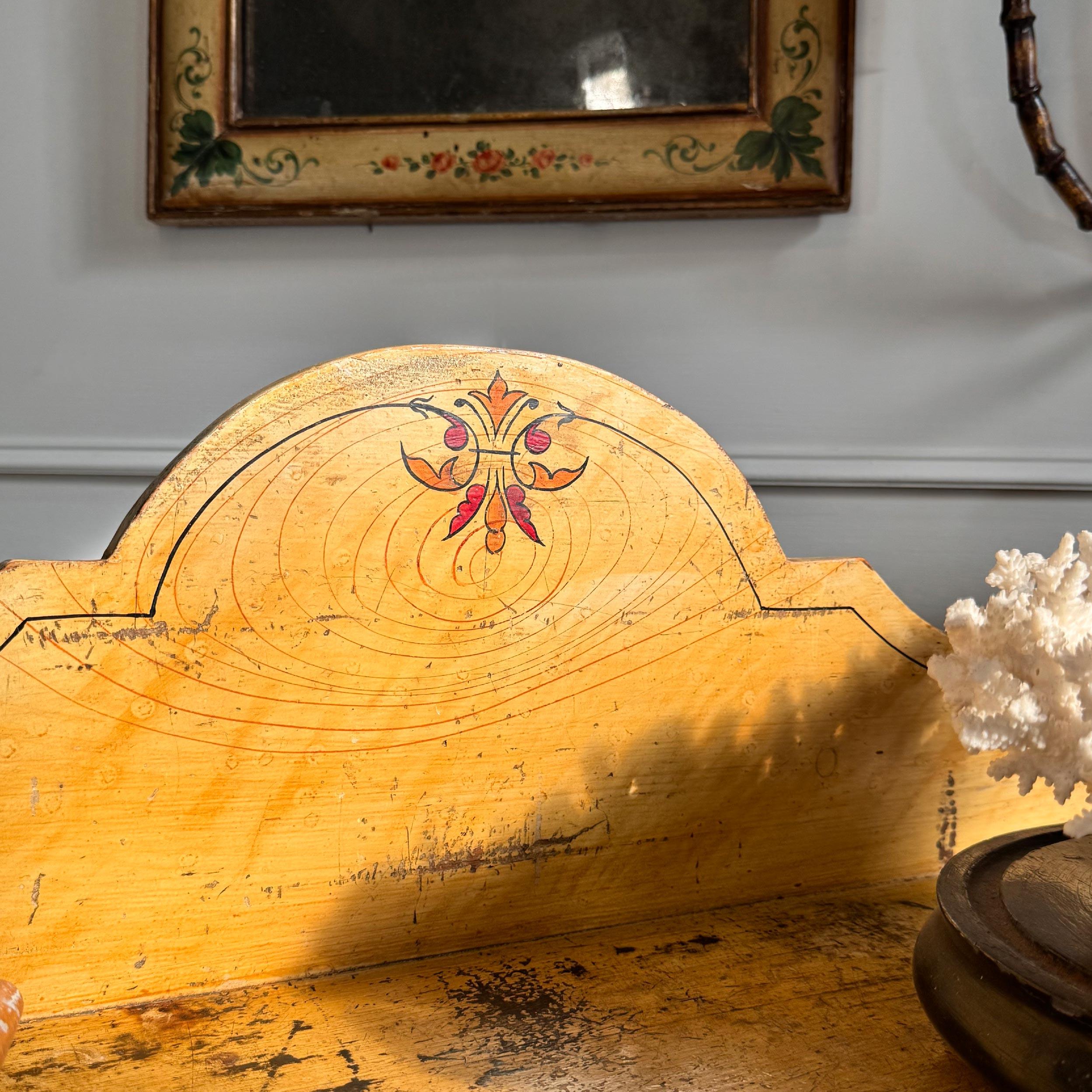 Ancienne commode peinte Circa 1850 en vente 5