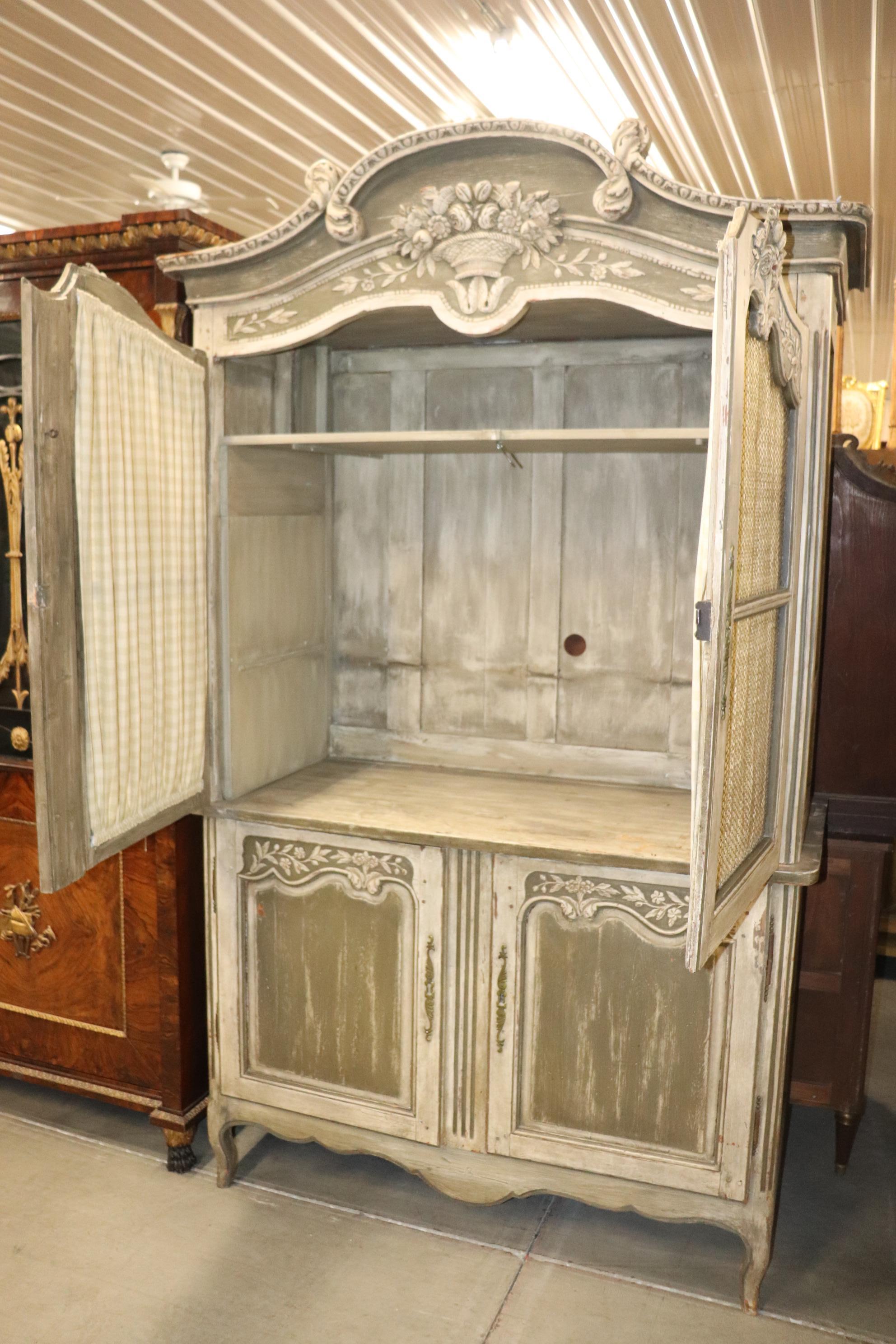 Antique Painted Contrasting Grays Normandy French 19th Century Armoire Wardrobe In Good Condition In Swedesboro, NJ