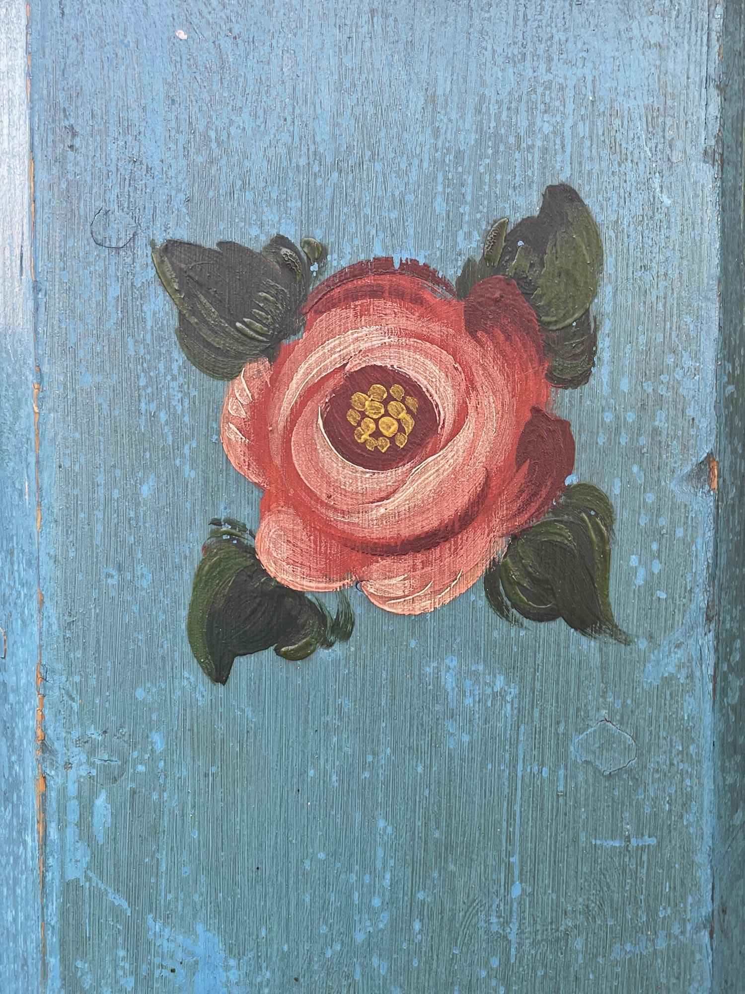 Antiker bemalter Schrank, datiert 1843 im Angebot 10