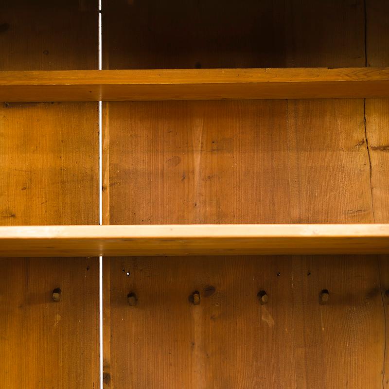 Antique Painted Folk Art Farmhouse Bridal Cabinet 1815 en venta 1