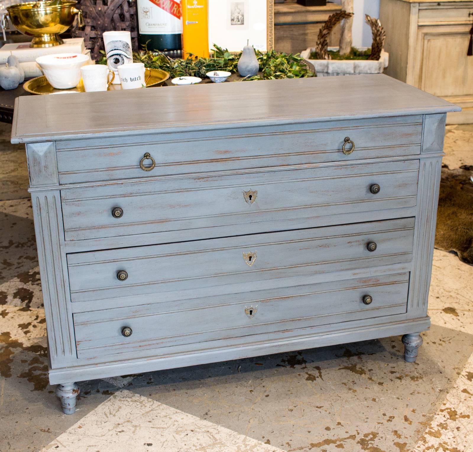 This is a beautifully painted Empire chest of drawers features the typical styling’s of the era, with four drawers. The bottom three drawers are each 5.25