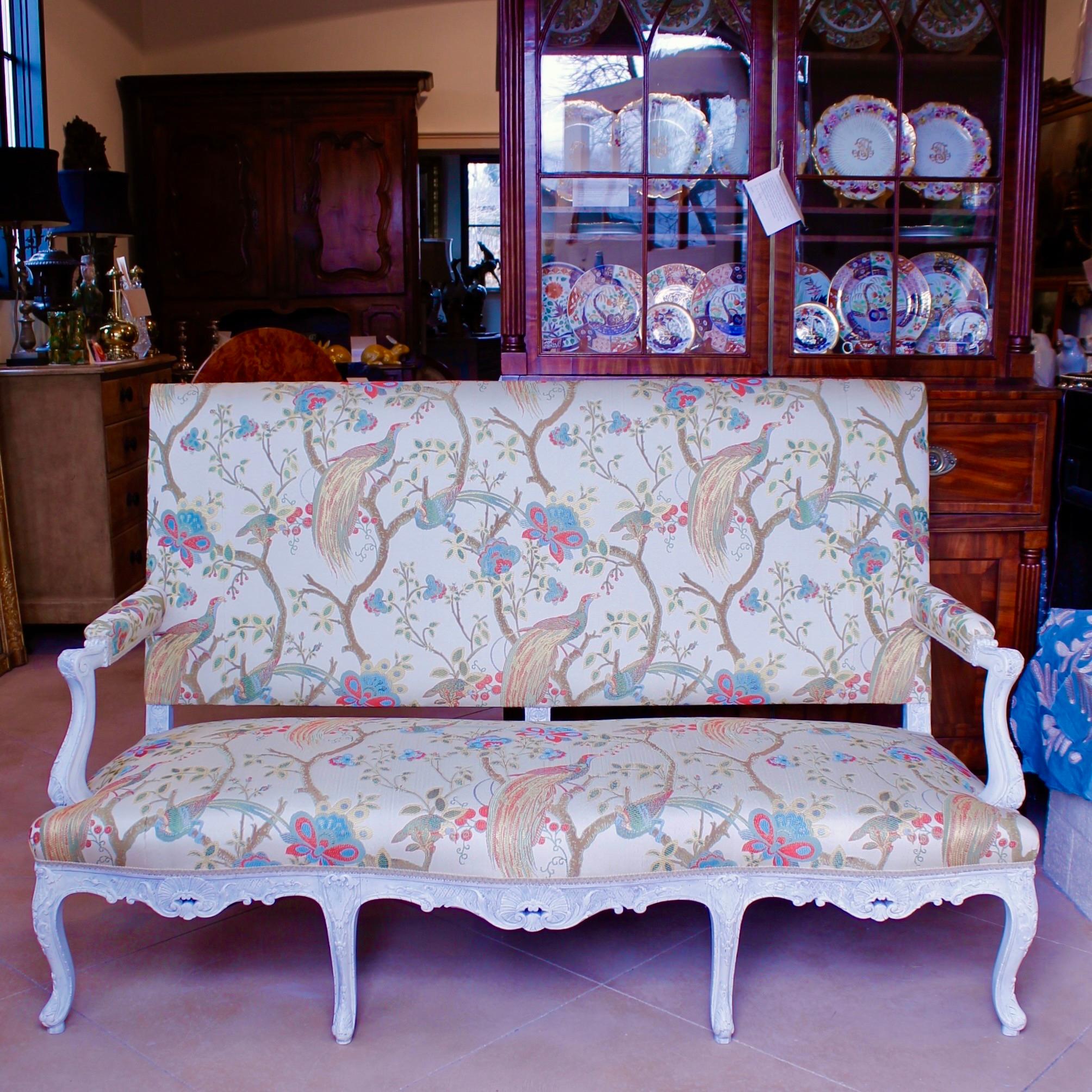Antique Painted French Régence Style Sofa Or Settee In Good Condition For Sale In Free Union, VA