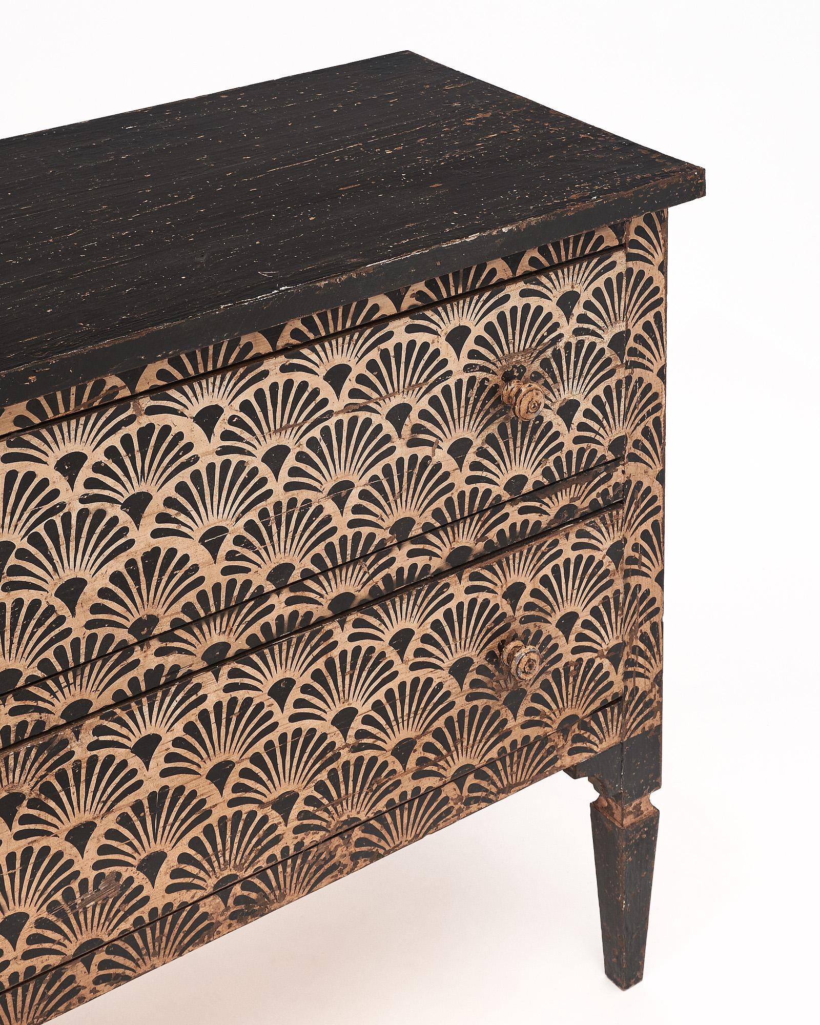 Mid-20th Century Antique Painted Italian Chest For Sale