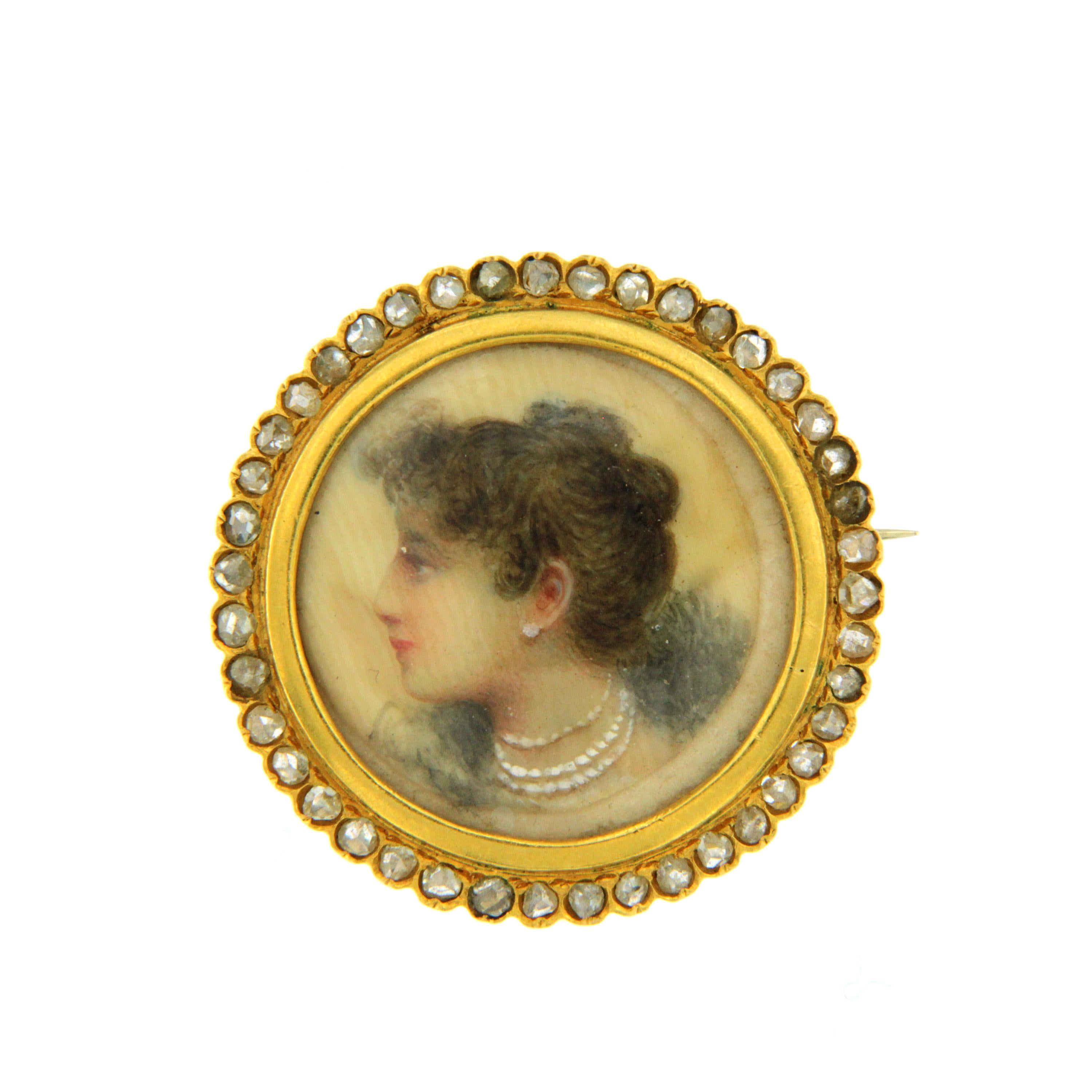 Antique Painted Miniature Diamond Brooch In Good Condition In Napoli, Italy