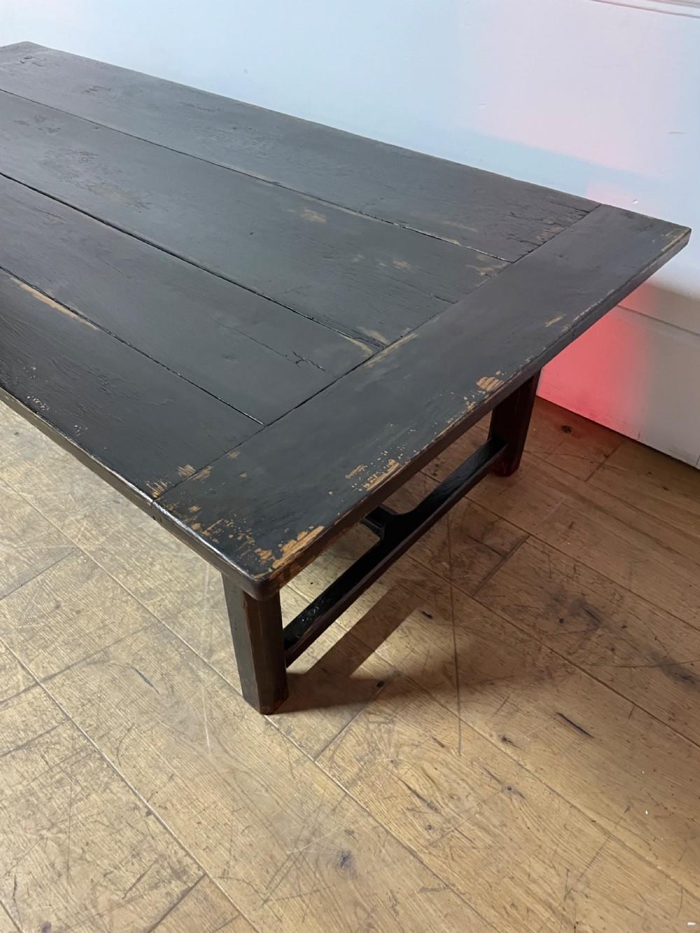 Late 19th Century Antique painted oak coffee table For Sale