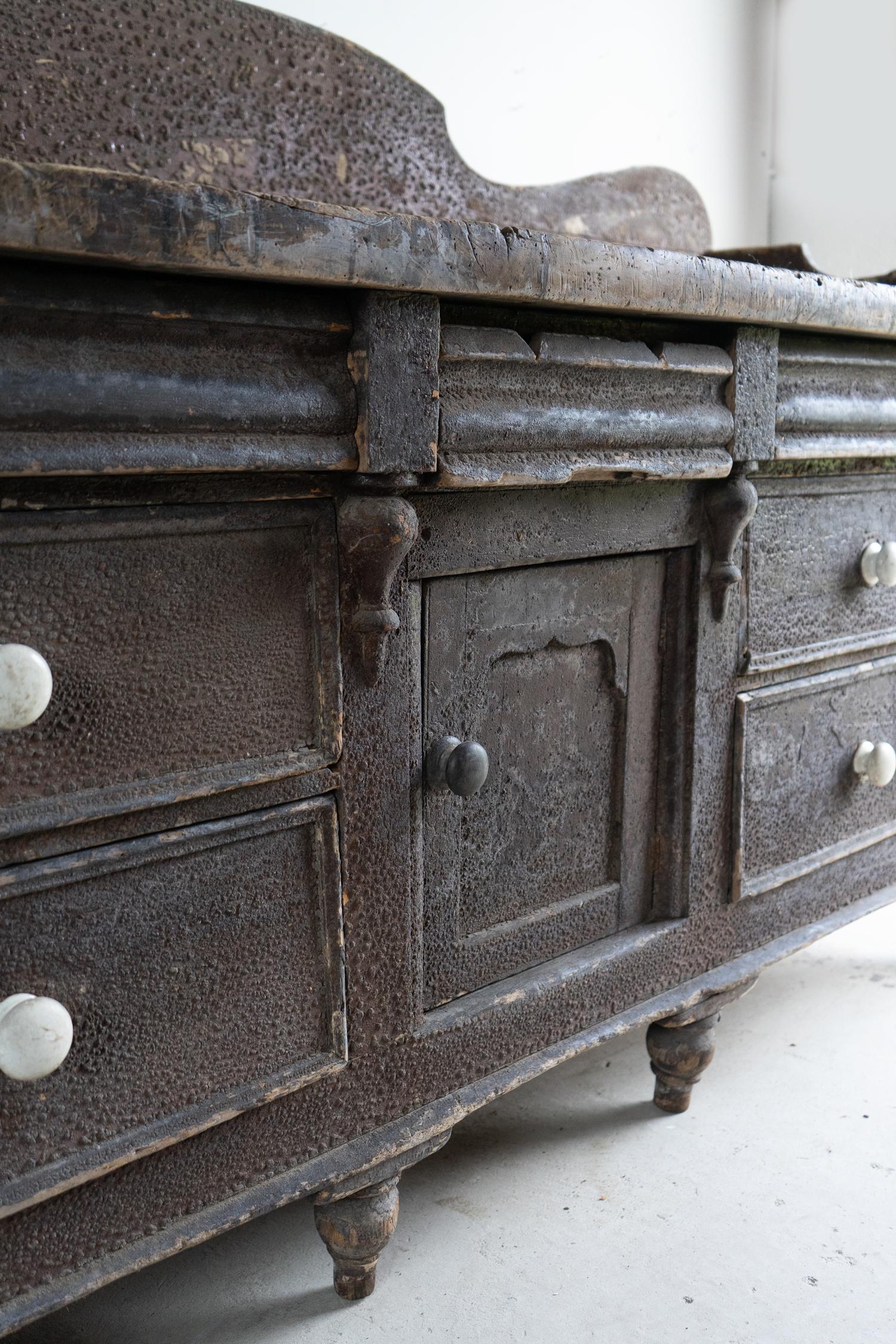 English Antique Painted Pine Dresser Base, Lancashire, Early 19Th Century For Sale